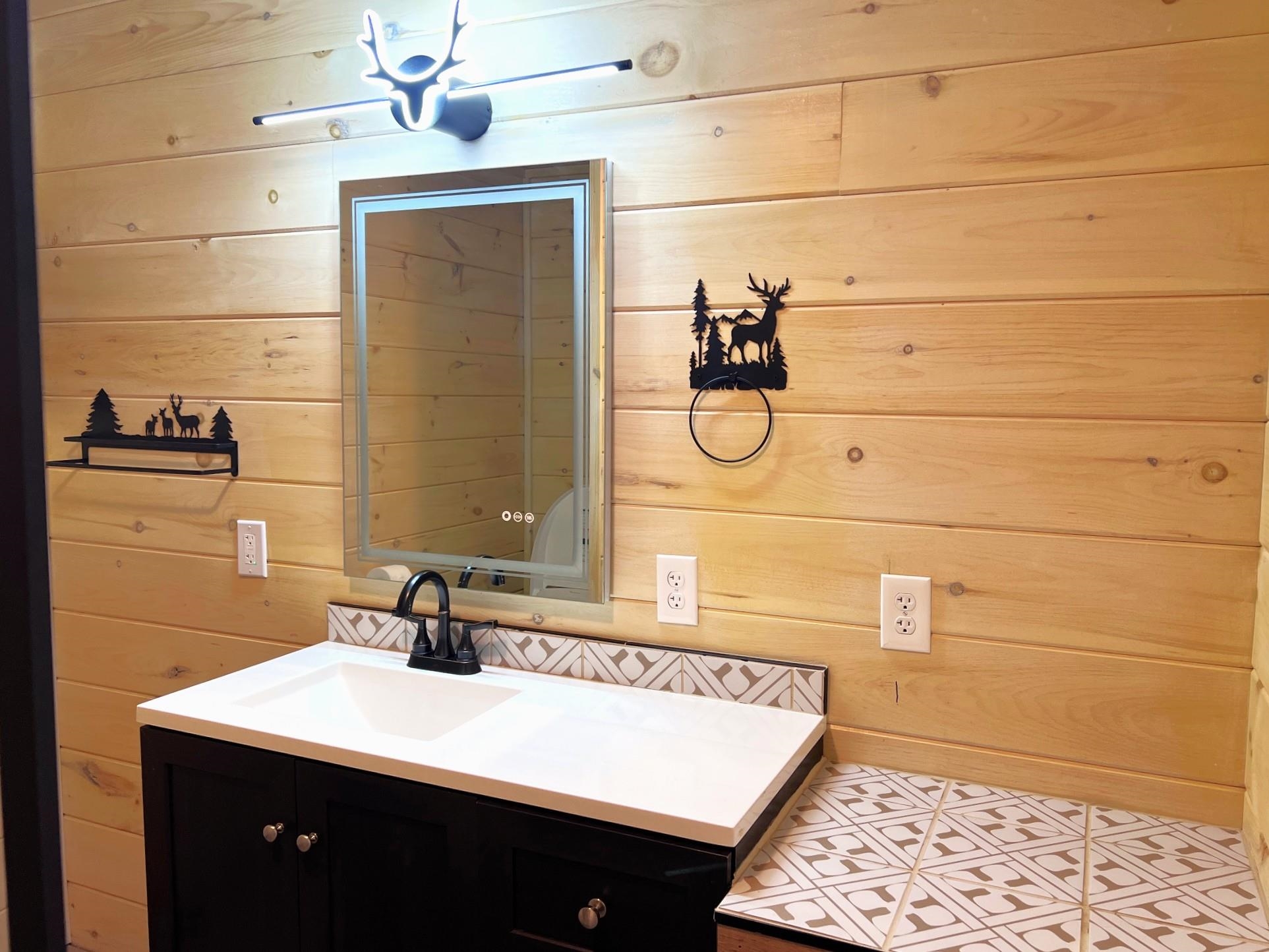 RUDDELL ACRES - Residential