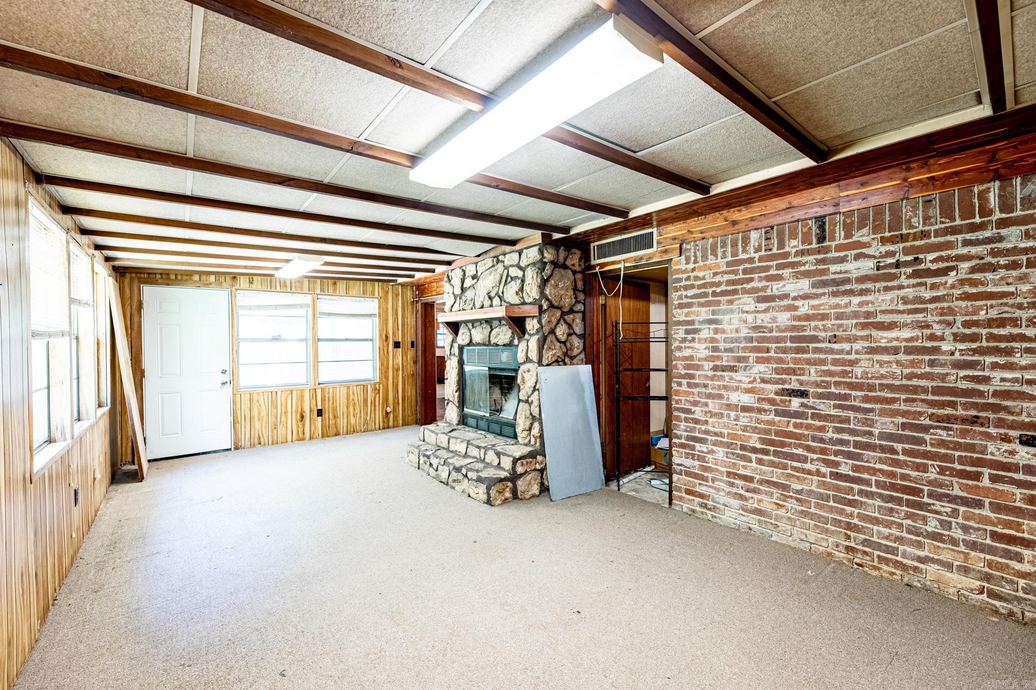 SUNNY VALLEY - Residential
