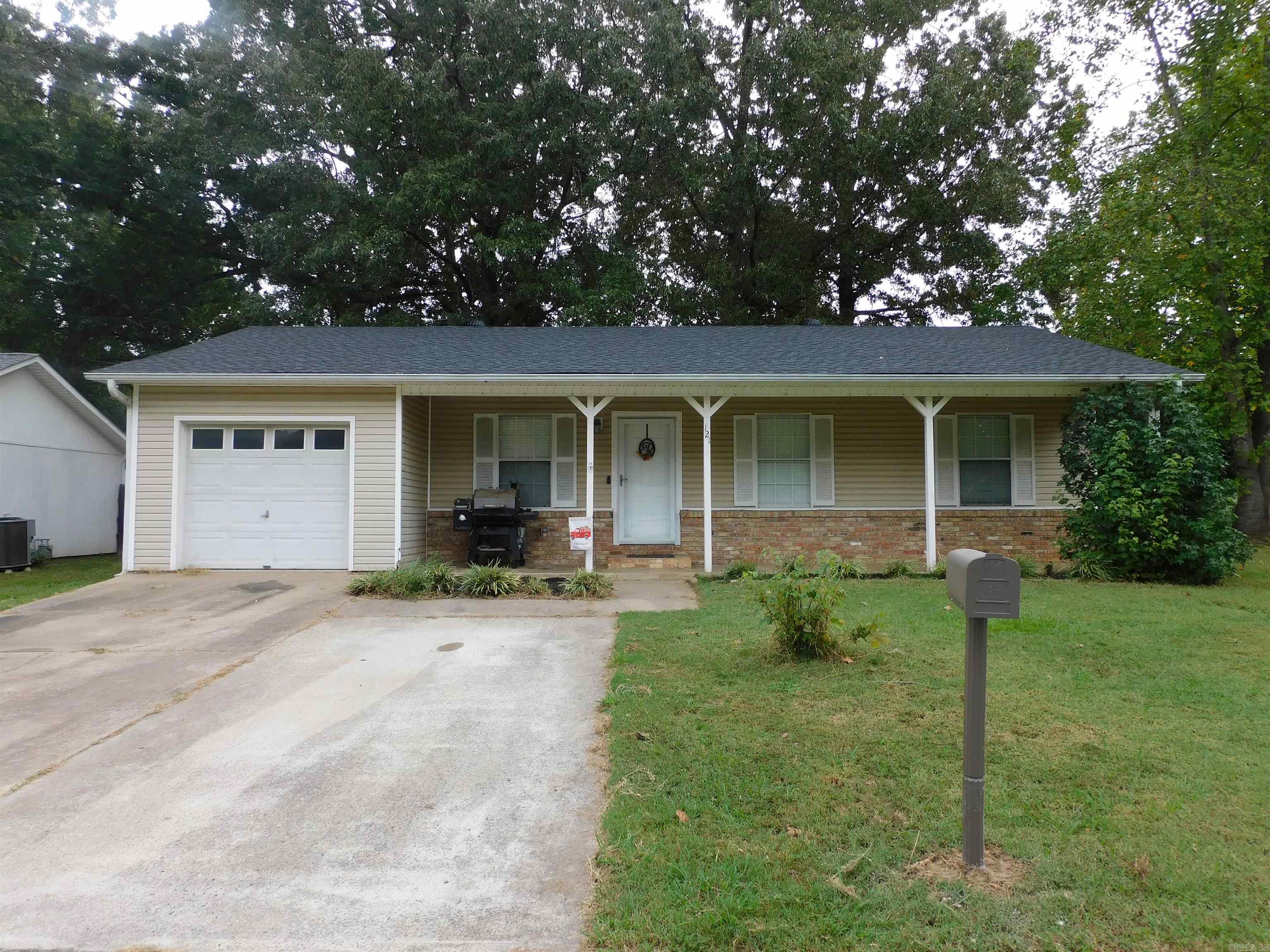 GREAT HOME IN WONDERFUL LOCATION CONVENIENT TO EVERTYTHING! This home has had a ton of updates in the past few years to include: New granite countertops, farmhouse sink, wonderful gas stove, dishwasher, flooring, new bottom cabinets in kitchen and upper cabinet doors, new light fixtures, new ceiling fans in every room, new flooring in kitchen, hallway, laundry, living area, and both bathrooms, roof in 2021, heat and air in 2021, new light fixtures in both bathrooms and the foundation has been repaired.  GREAT for a first-time buyer or downsizing or investment property! See agent remarks.