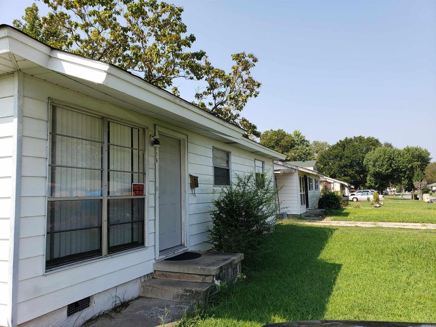 Great 3 bedroom home with a large corner lot, located across the street from Meadowpark Elementary! Close to local shopping, restaurants, main thoroughfares and convenience to major interstates!