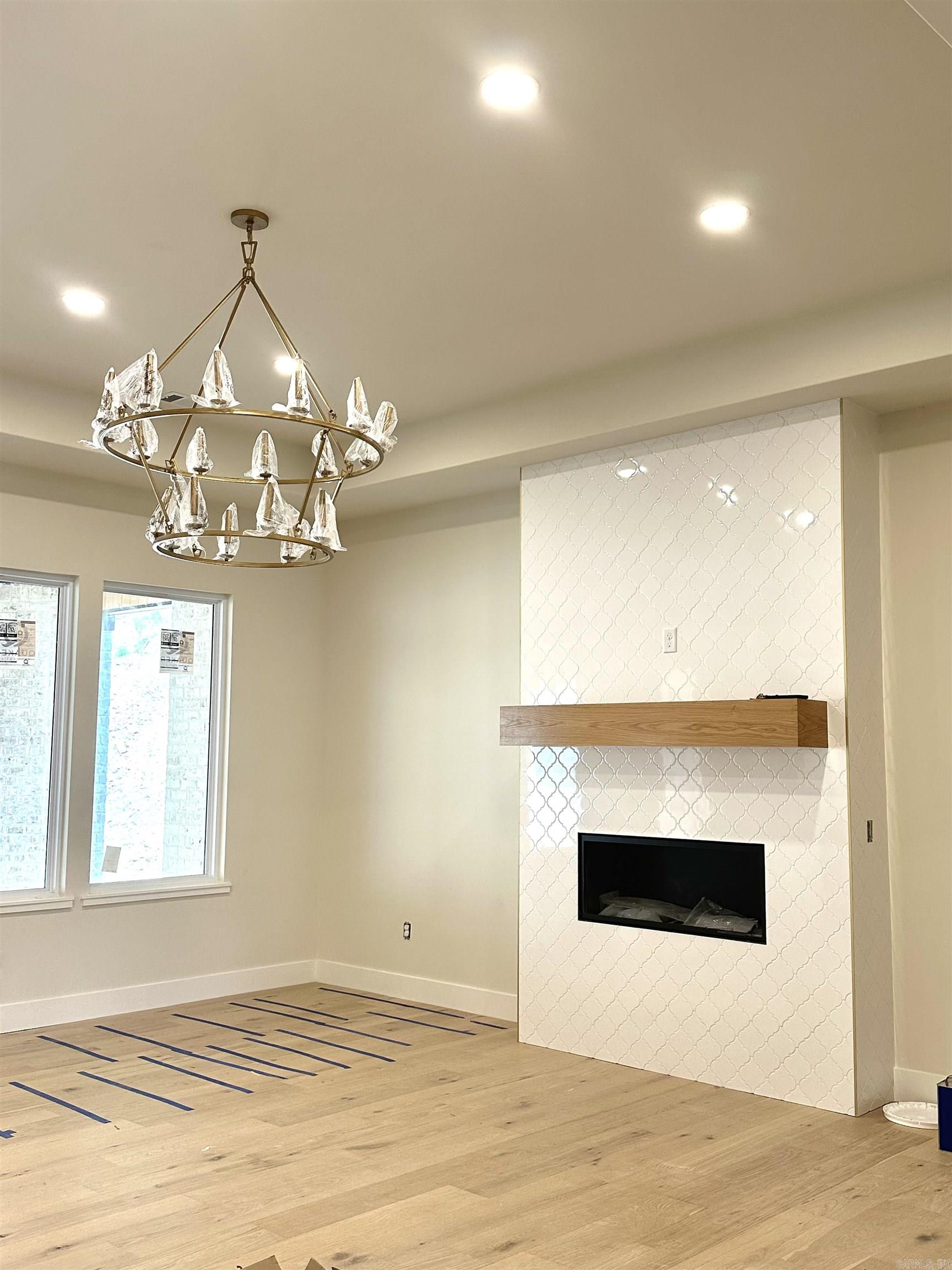 BEAR DEN ESTATES - Residential