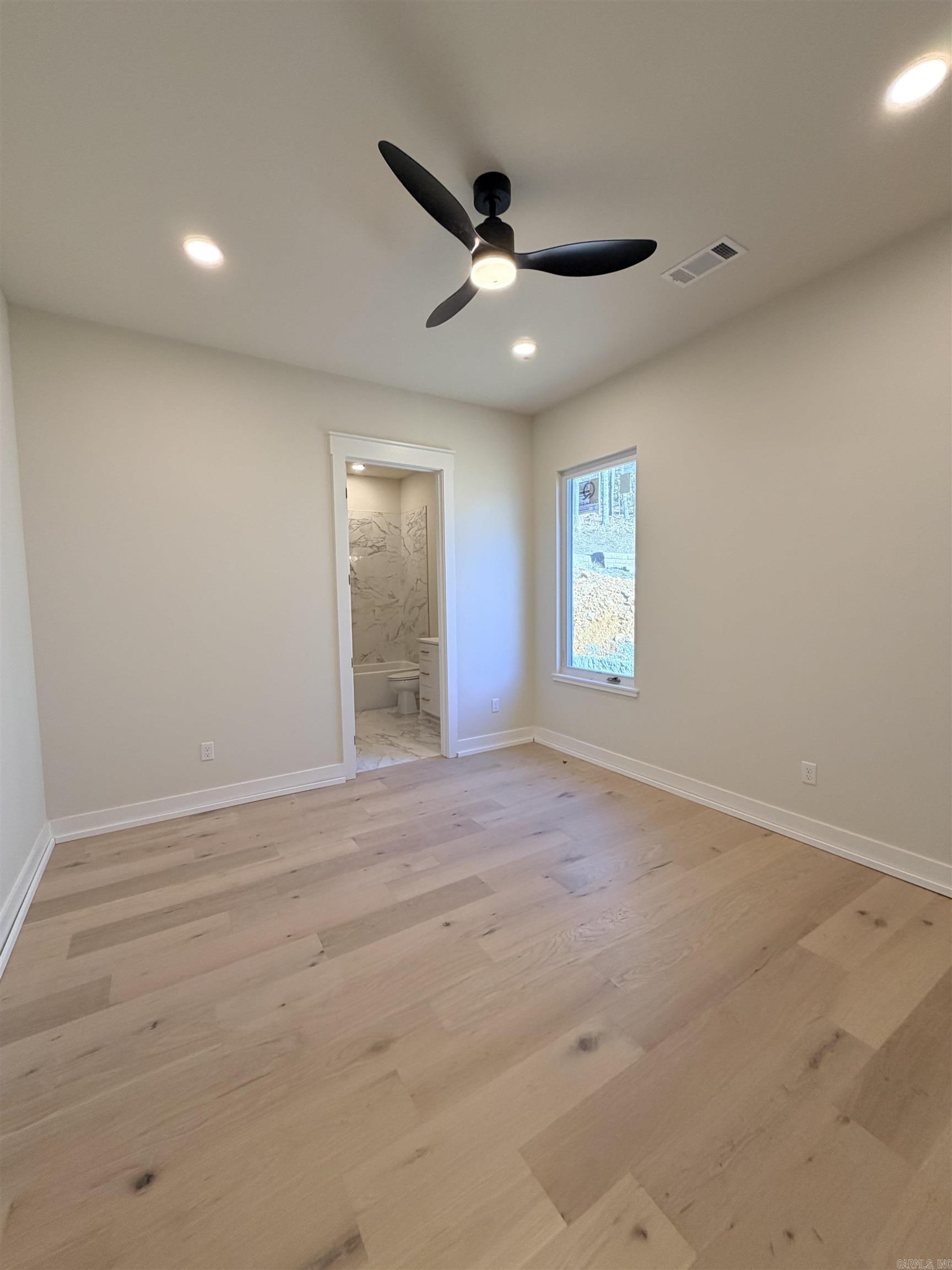 BEAR DEN ESTATES - Residential