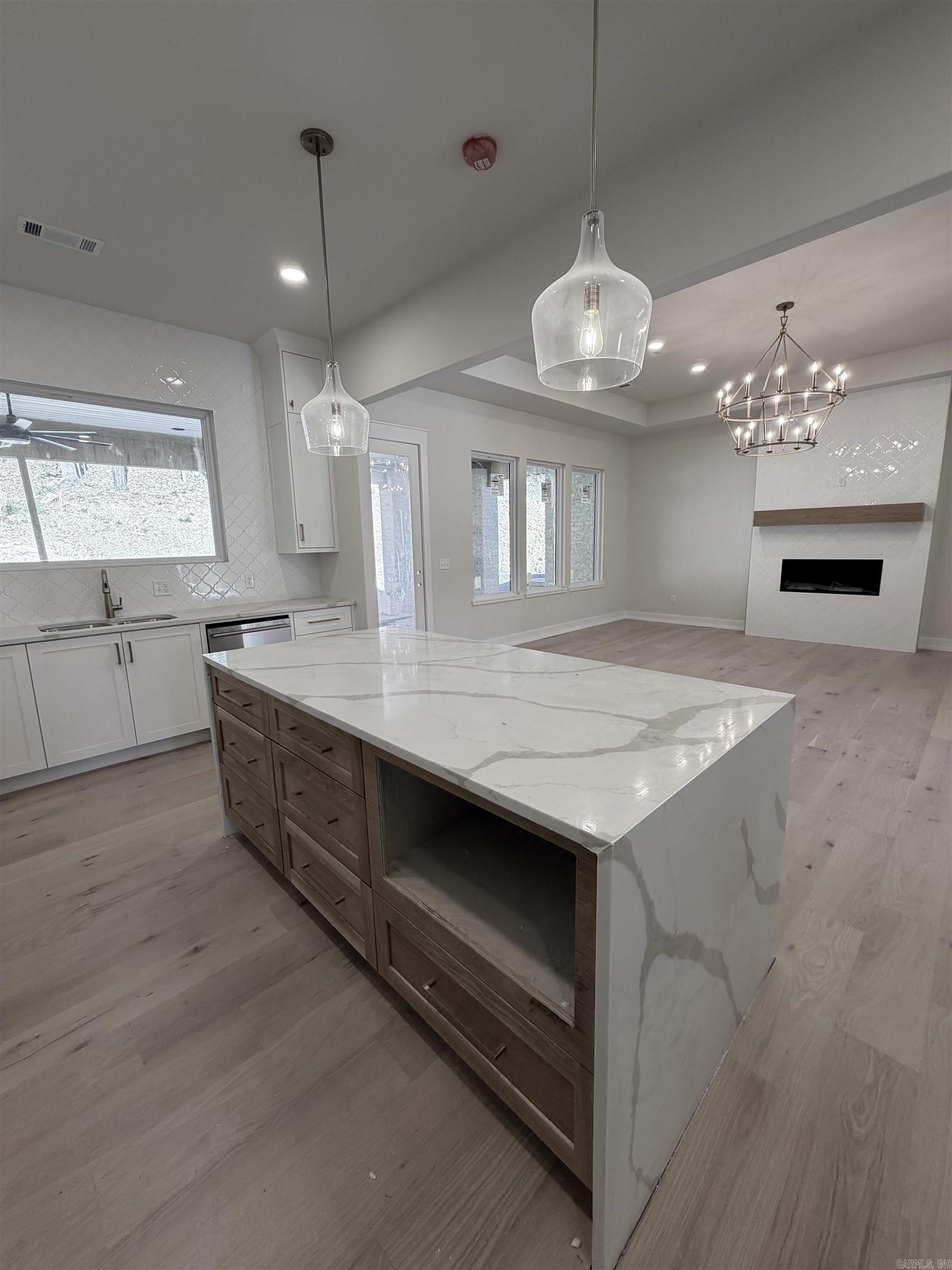 BEAR DEN ESTATES - Residential