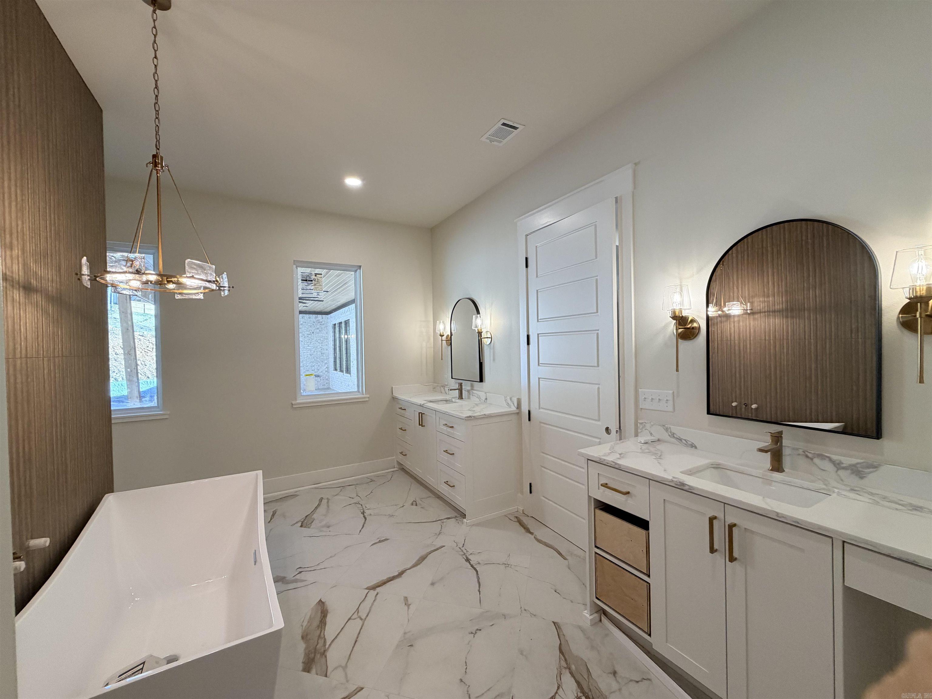 BEAR DEN ESTATES - Residential