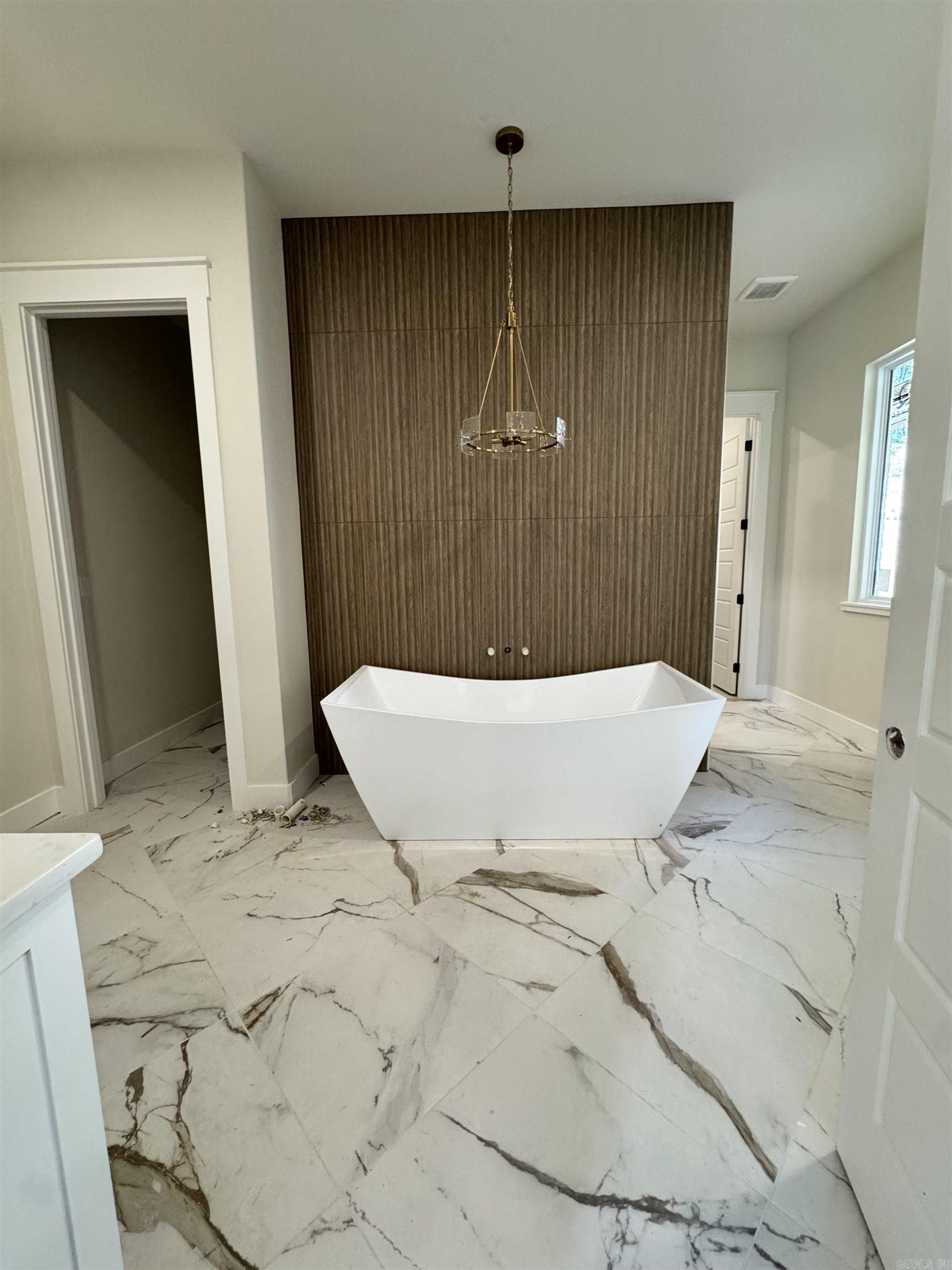 BEAR DEN ESTATES - Residential