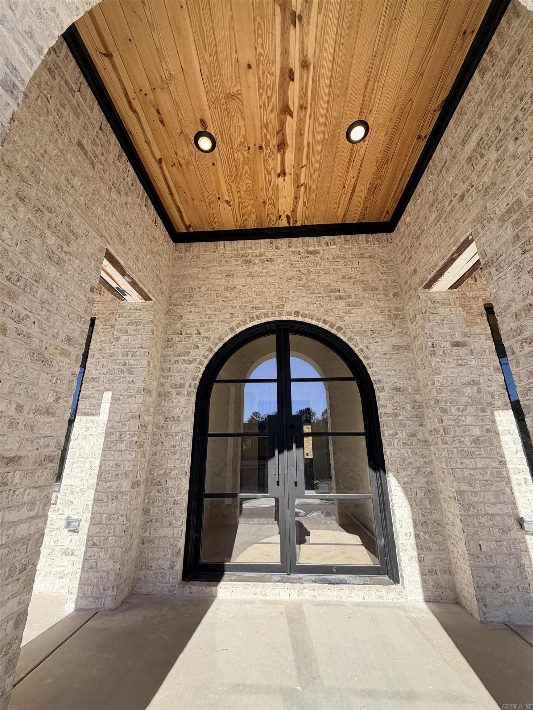 BEAR DEN ESTATES - Residential