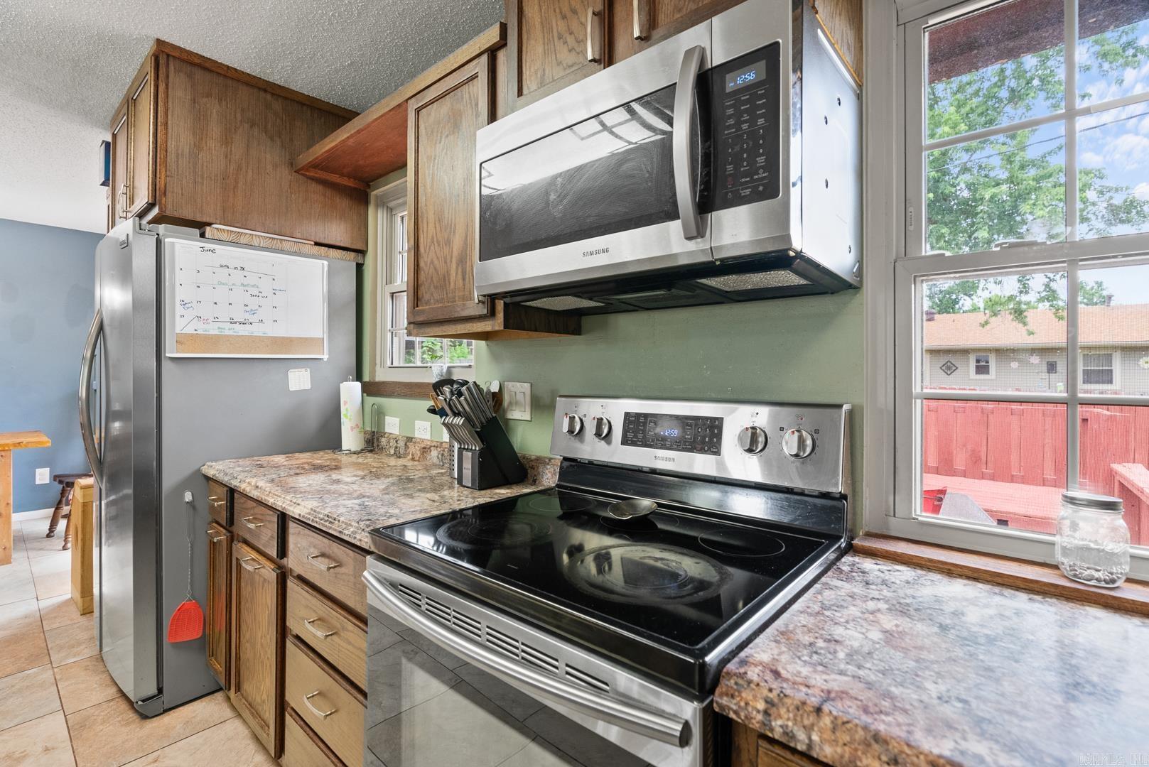 NORTH HILLS MANOR - Residential