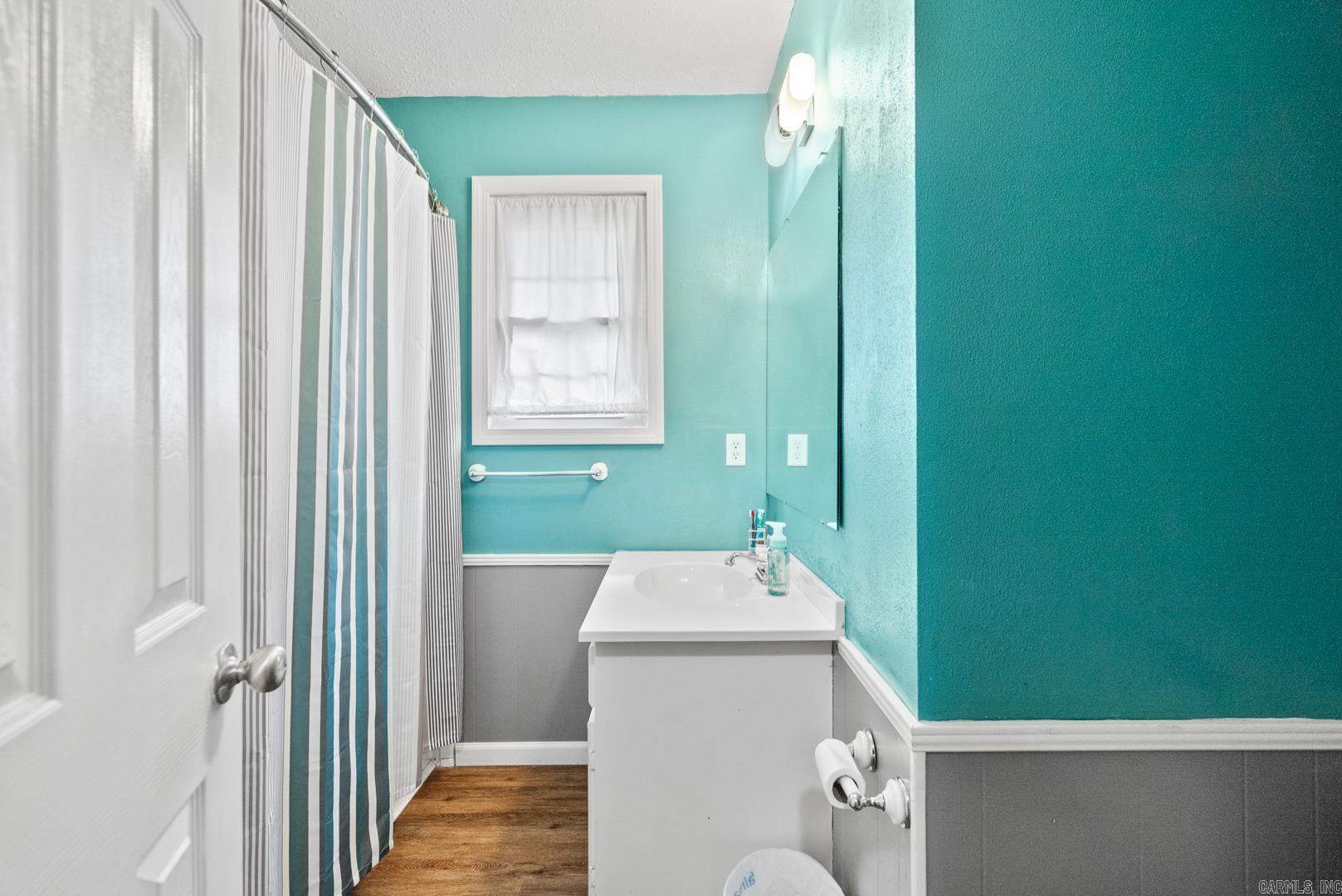 NORTH HILLS MANOR - Residential