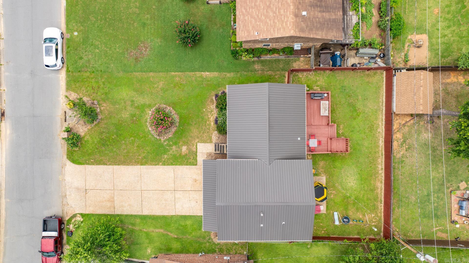 NORTH HILLS MANOR - Residential