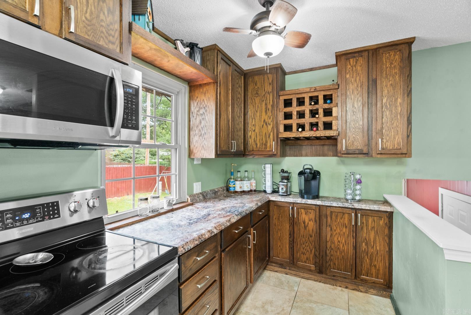 NORTH HILLS MANOR - Residential