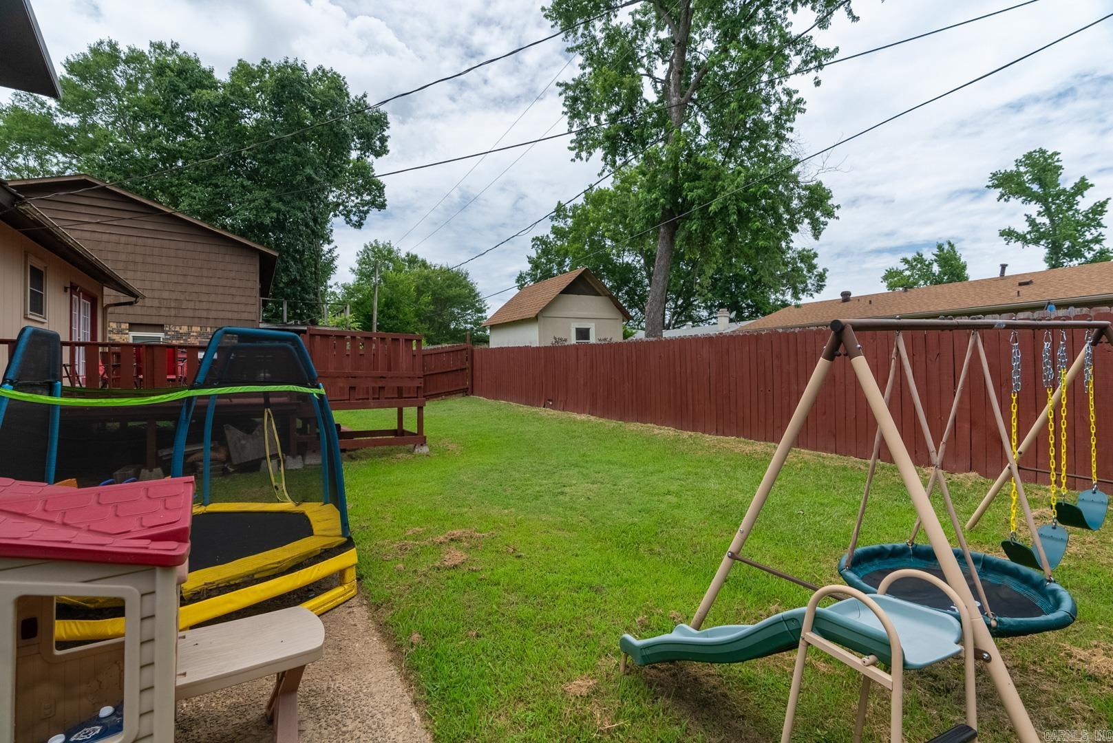 NORTH HILLS MANOR - Residential