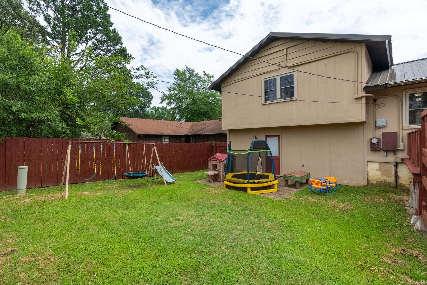 NORTH HILLS MANOR - Residential