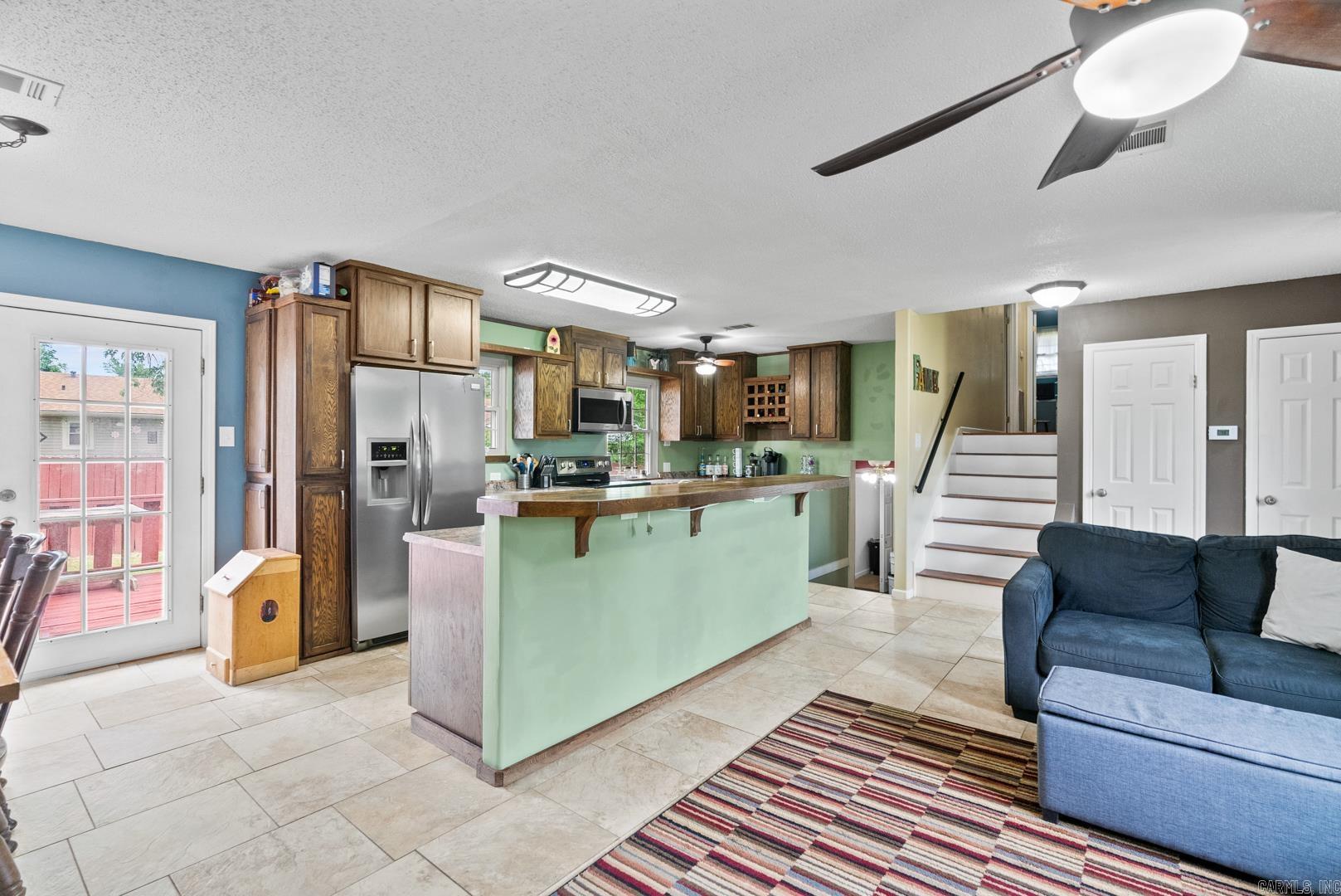 NORTH HILLS MANOR - Residential