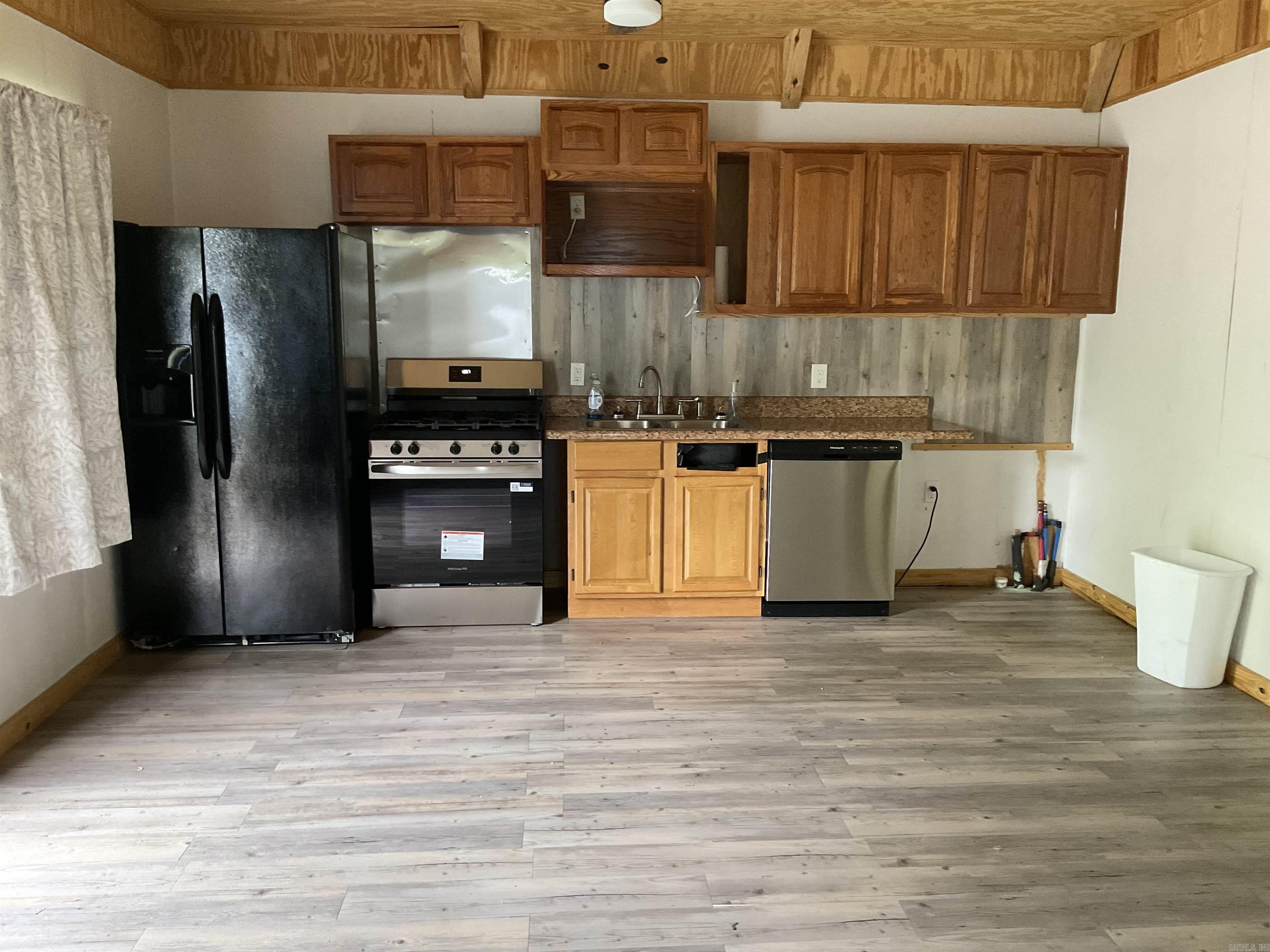 CLINTON ORIGINAL - Residential