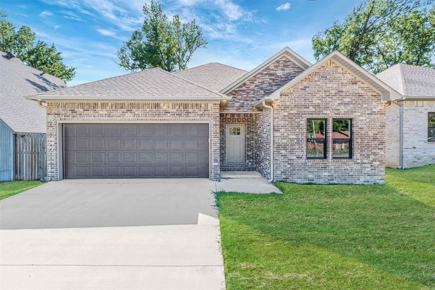 Take a look at the smooth and neutral interior of this NEW CONSTRUCTION home in Jacksonville! This great-sized lot for your backyard barbecues! All wood cabinets, solid-surface countertops, and 9' ceilings make this a home that will call you to stay for years! Location is wonderful for shopping, restaurants, and especially for a commute to the base and access to the interstate! Construction is almost finished! Agents, please see remarks.