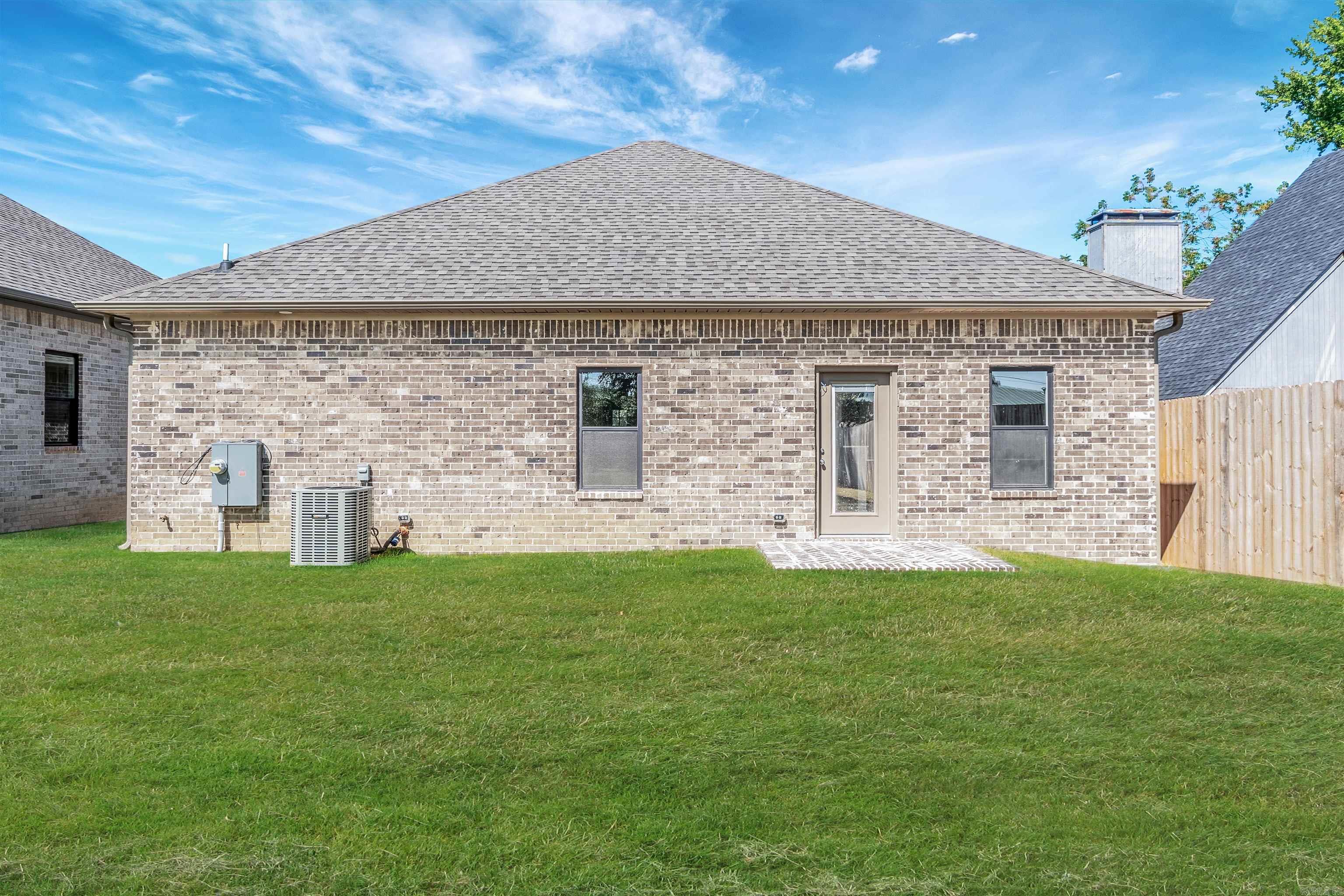 BROWN ADD TO JACK - Residential