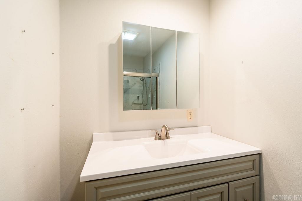 SUMMERBROOKE - Residential