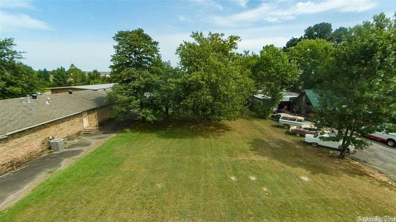 Perfect spot to put your business! Zoned C3