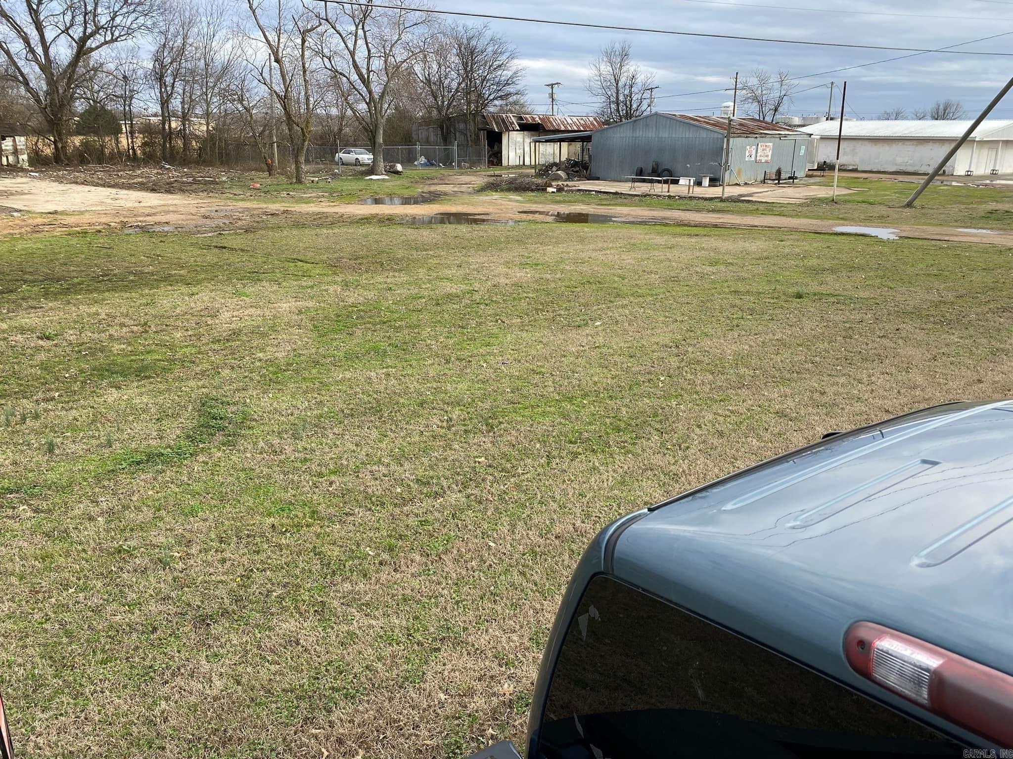 Wynne 21-07-03 - Commercial Sale