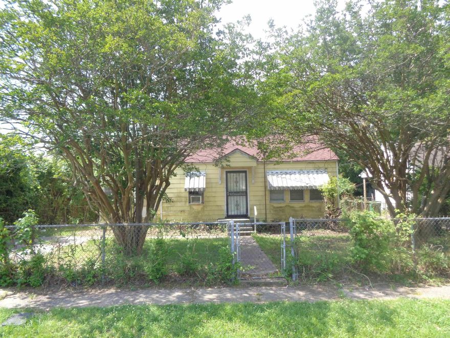 Good investment property opportunity only moments from the college. Solid building with lots of potential with this 2-bedroom house on a large corner lot with a bonus room. TLC is necessary. Property is being sold "As Is". Seller will not provide a termite policy nor turn on any utilities for inspection or appraisal Agents, please agent remarks