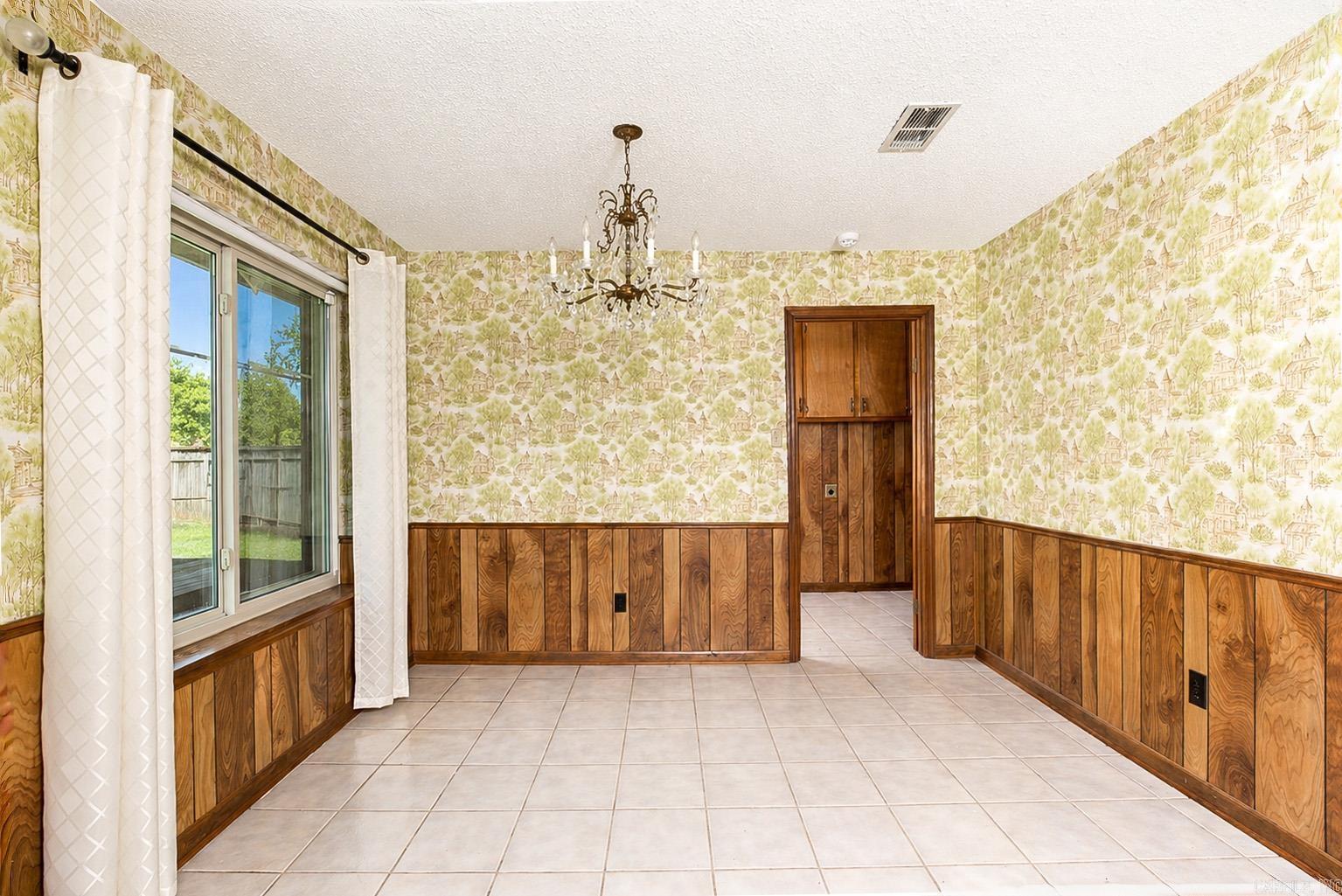 PINEWOOD S/D REP TRACTS A & B - Residential