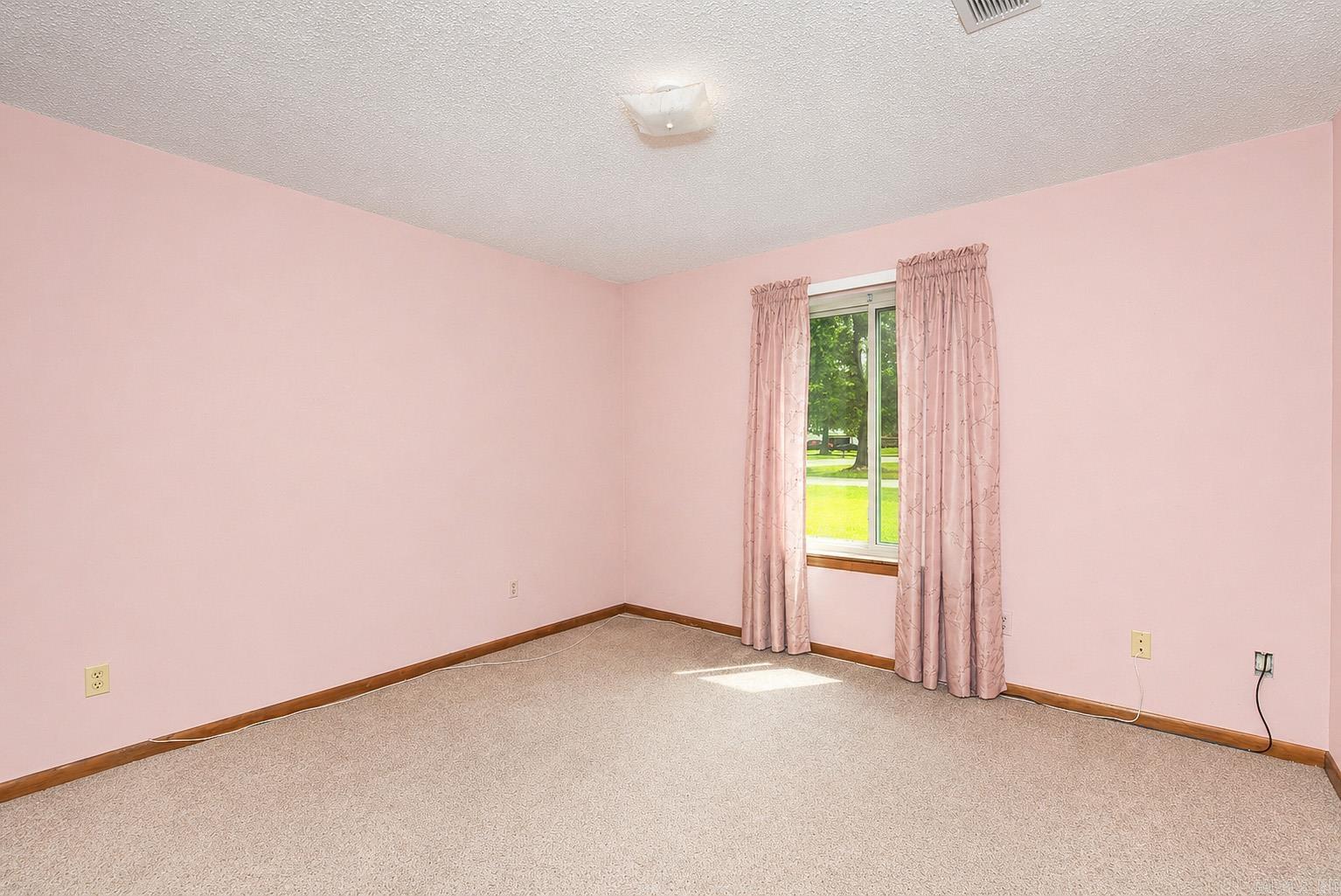 PINEWOOD S/D REP TRACTS A & B - Residential