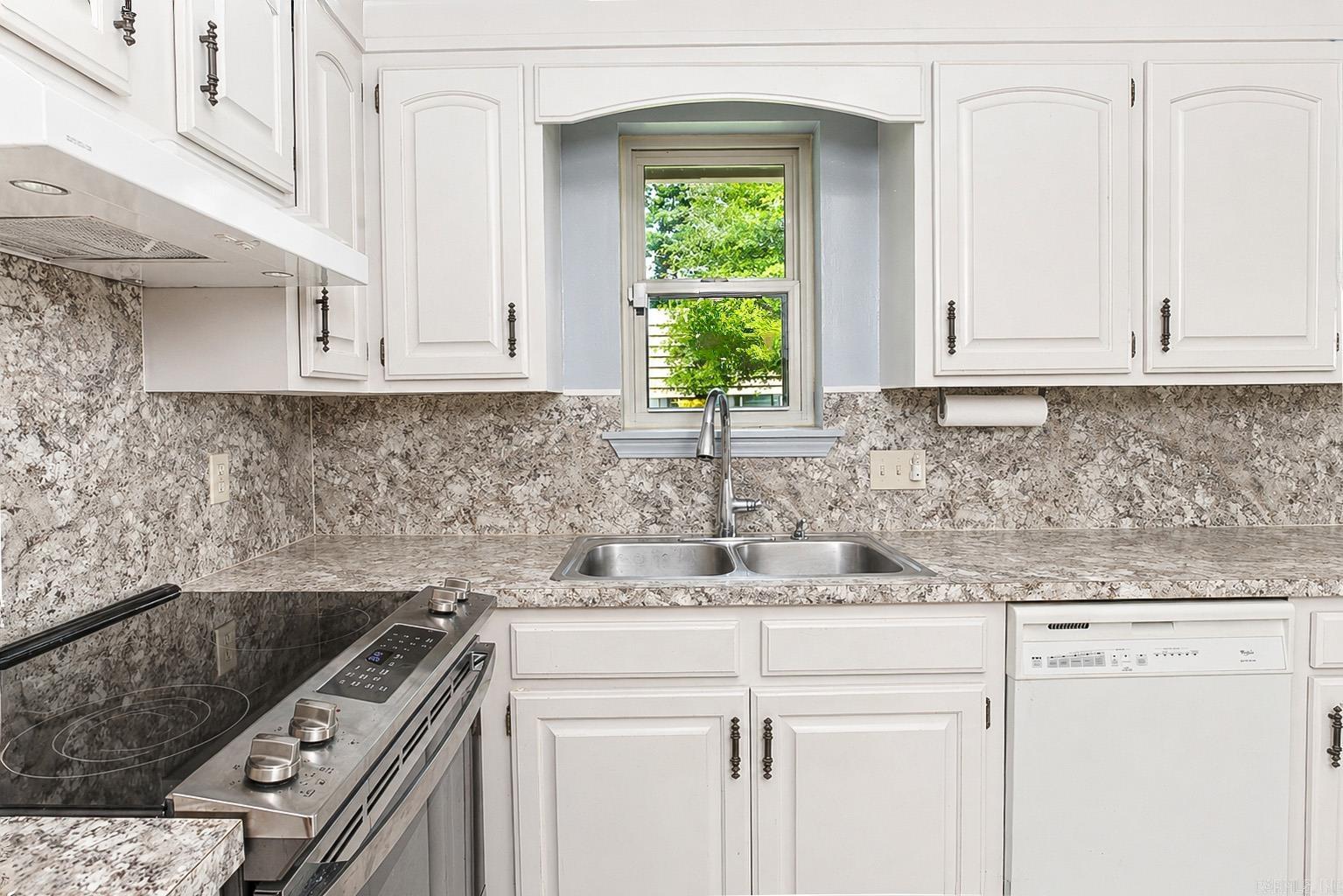 PINEWOOD S/D REP TRACTS A & B - Residential