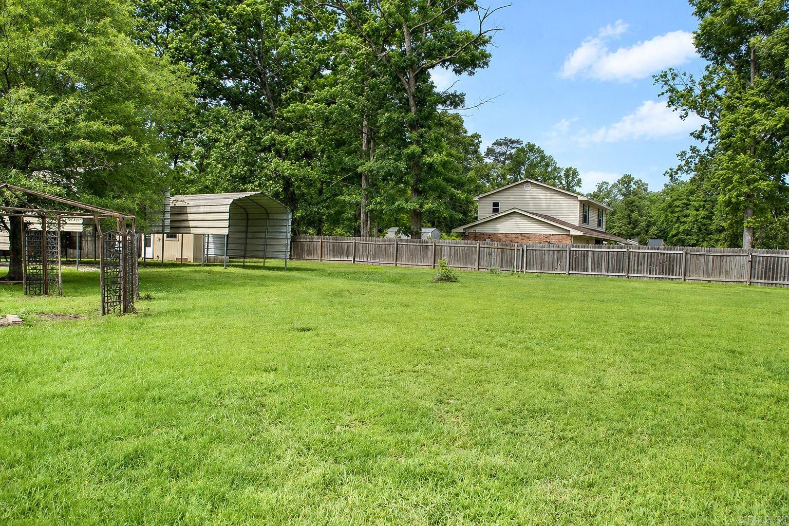 PINEWOOD S/D REP TRACTS A & B - Residential