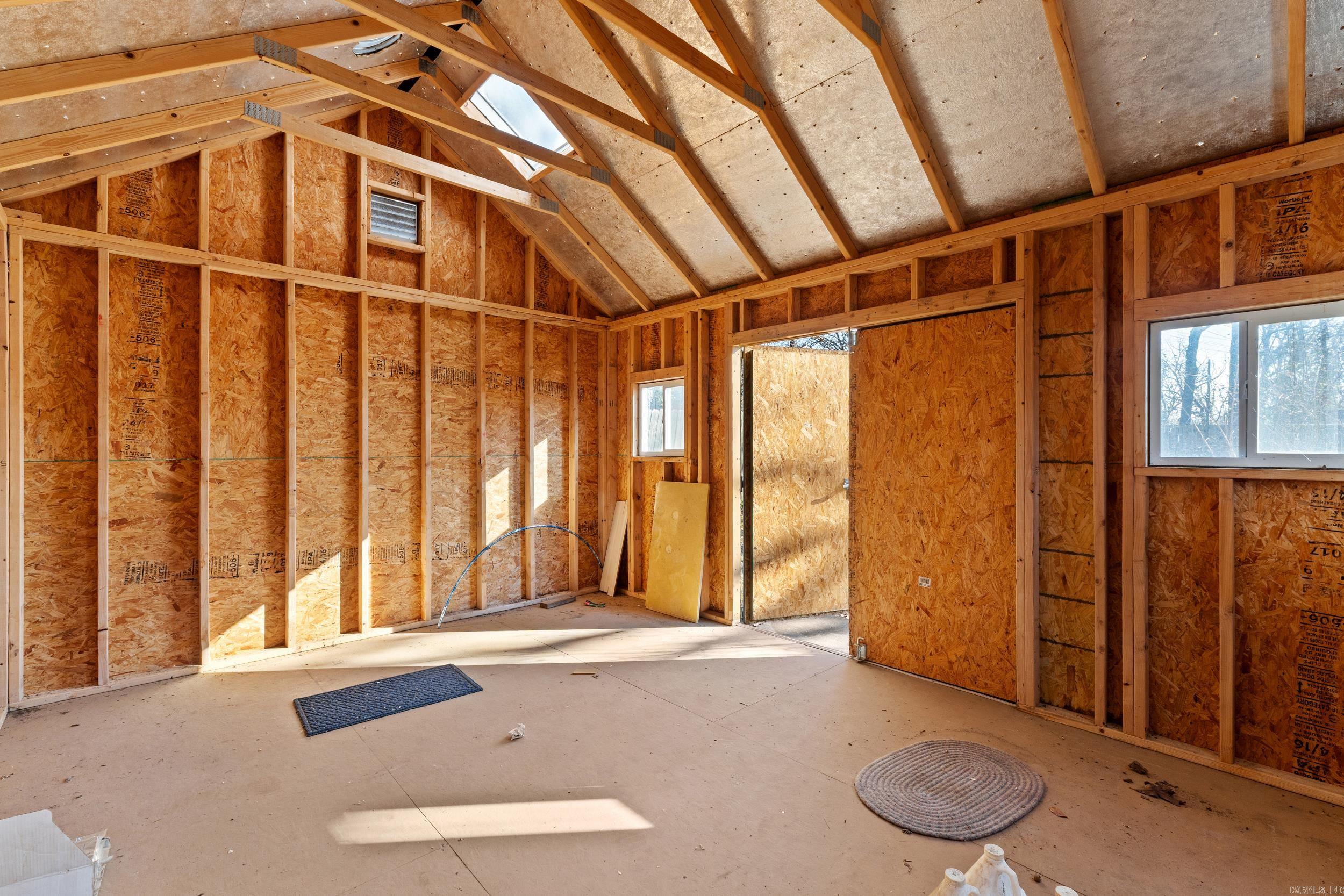 INDIAN HILLS - Residential