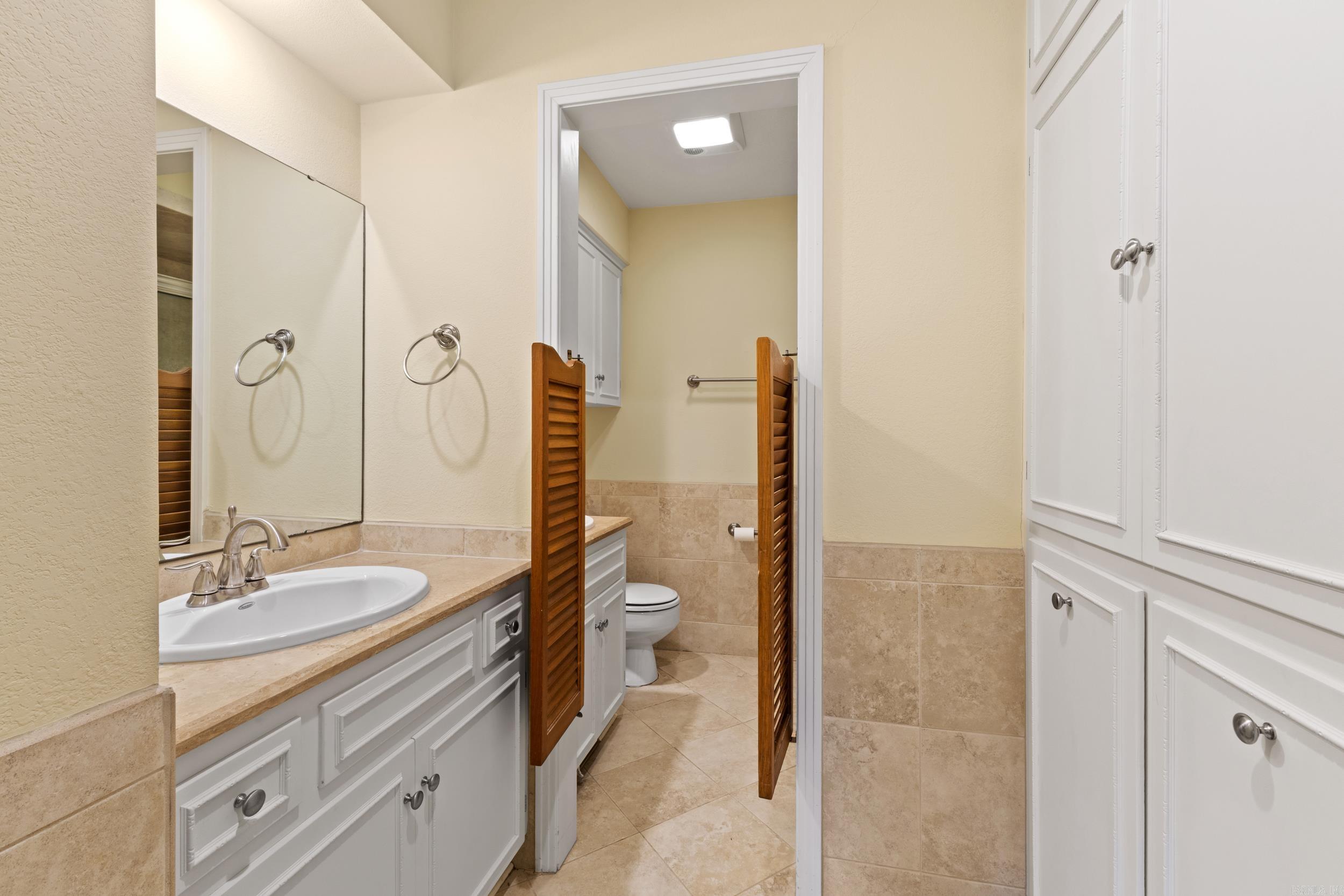 INDIAN HILLS - Residential