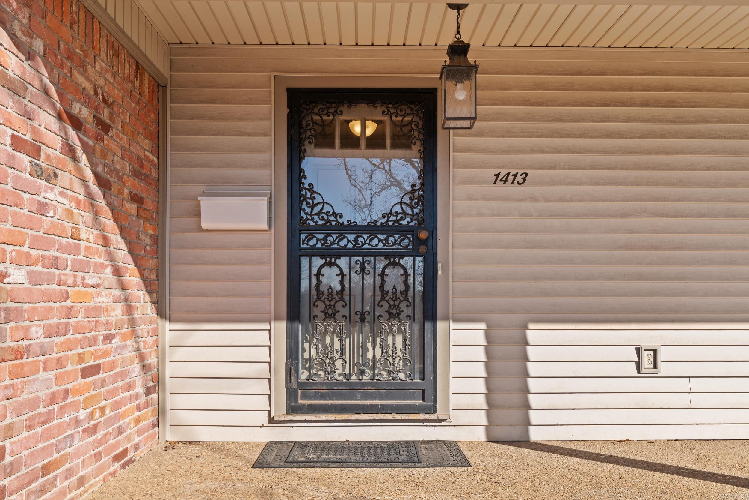 INDIAN HILLS - Residential