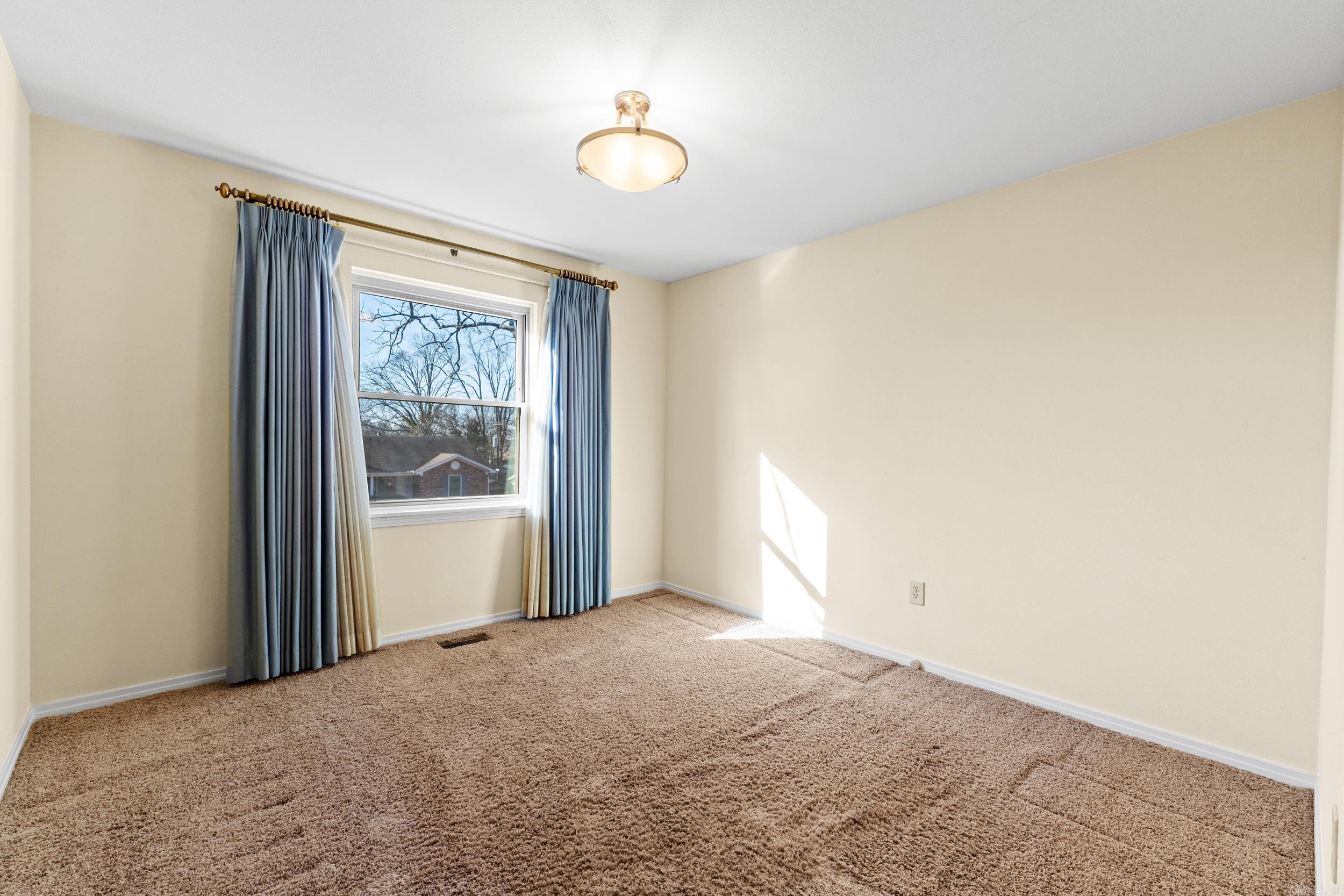 INDIAN HILLS - Residential