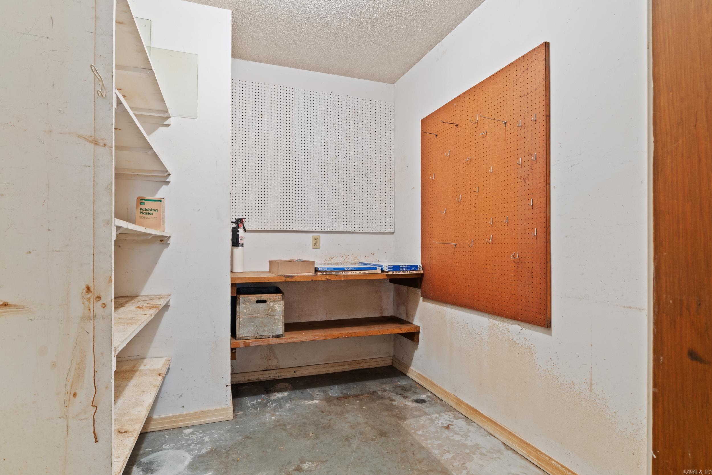 INDIAN HILLS - Residential