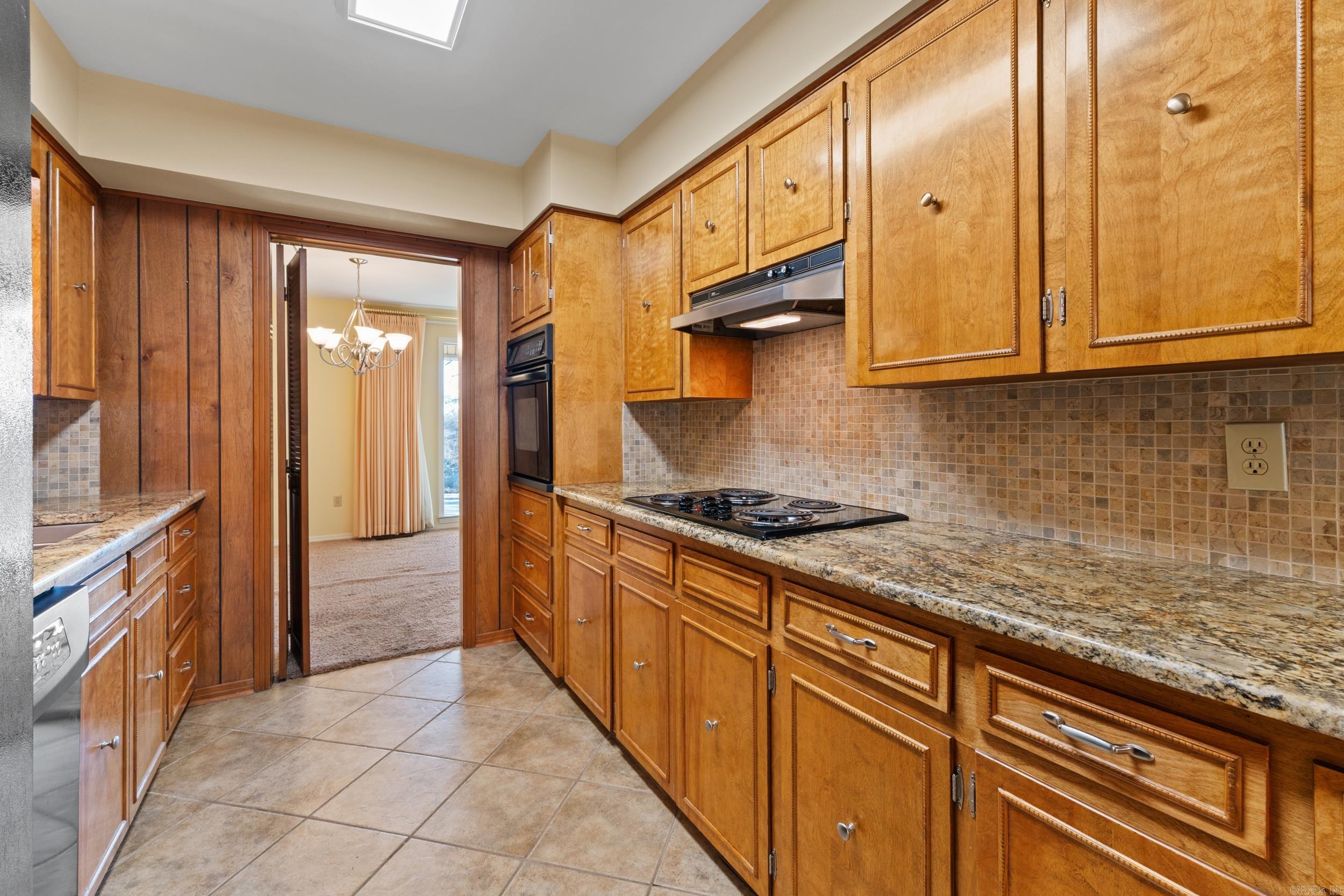 INDIAN HILLS - Residential