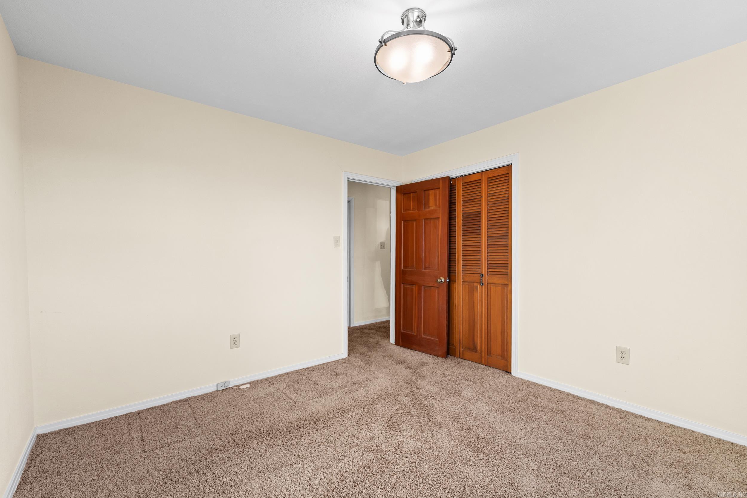 INDIAN HILLS - Residential