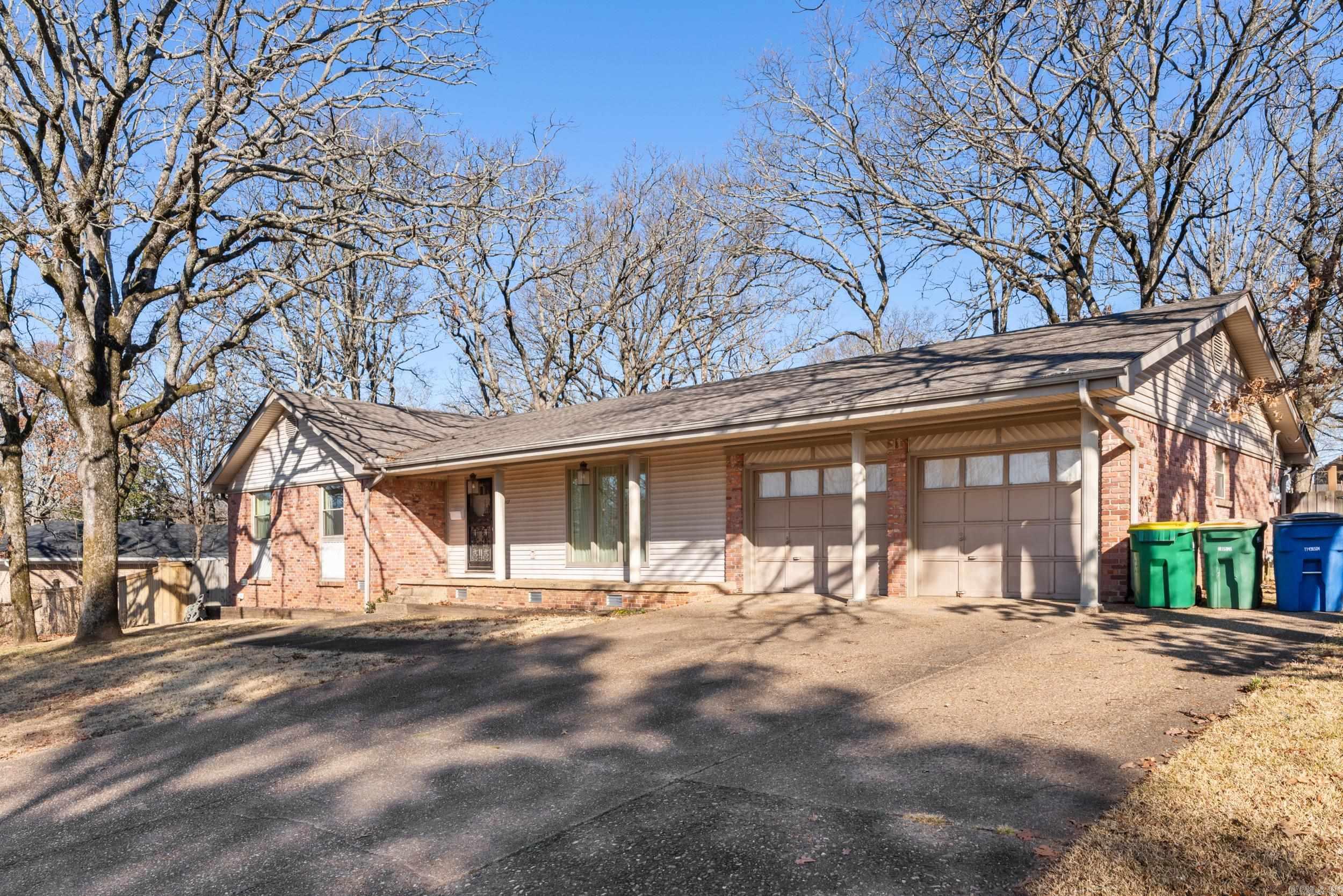 INDIAN HILLS - Residential