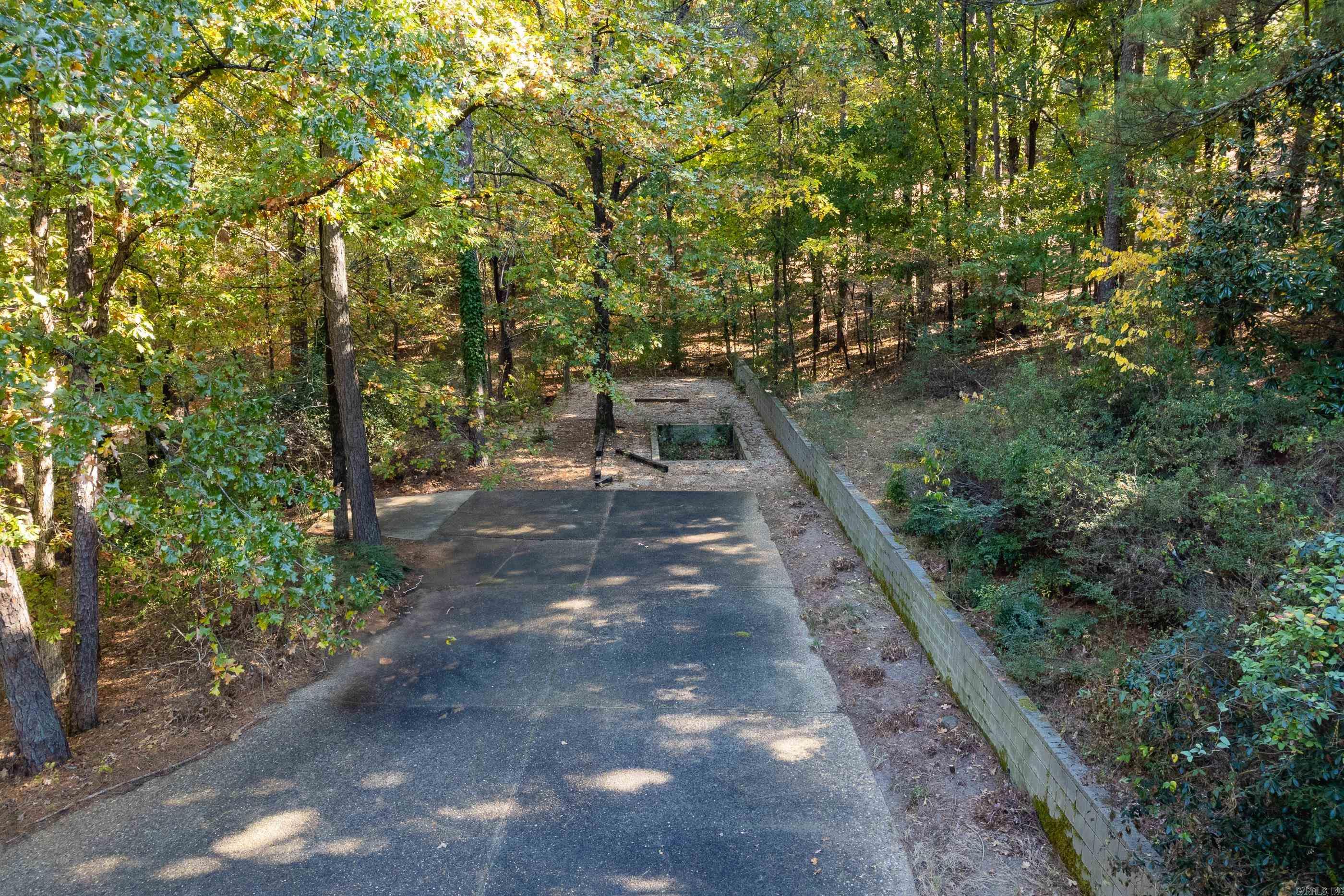 Hickory Hills - Land