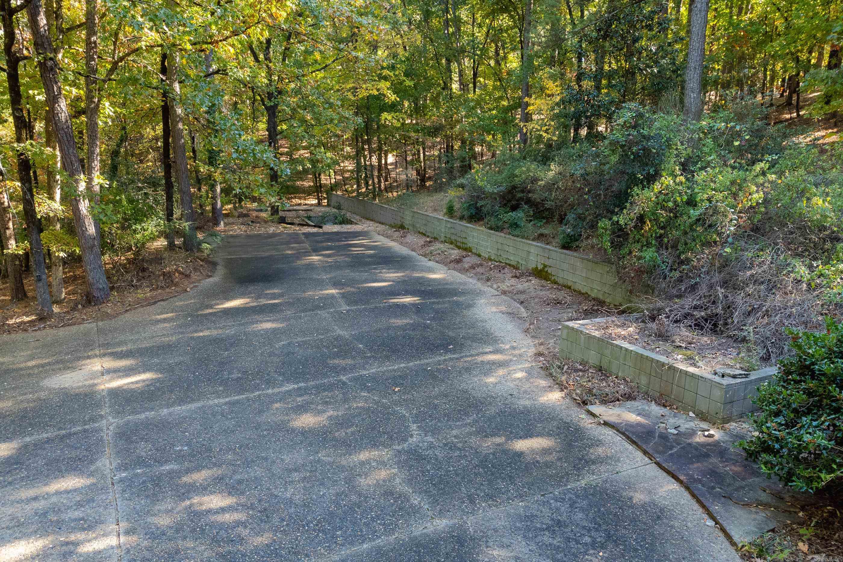 Hickory Hills - Land