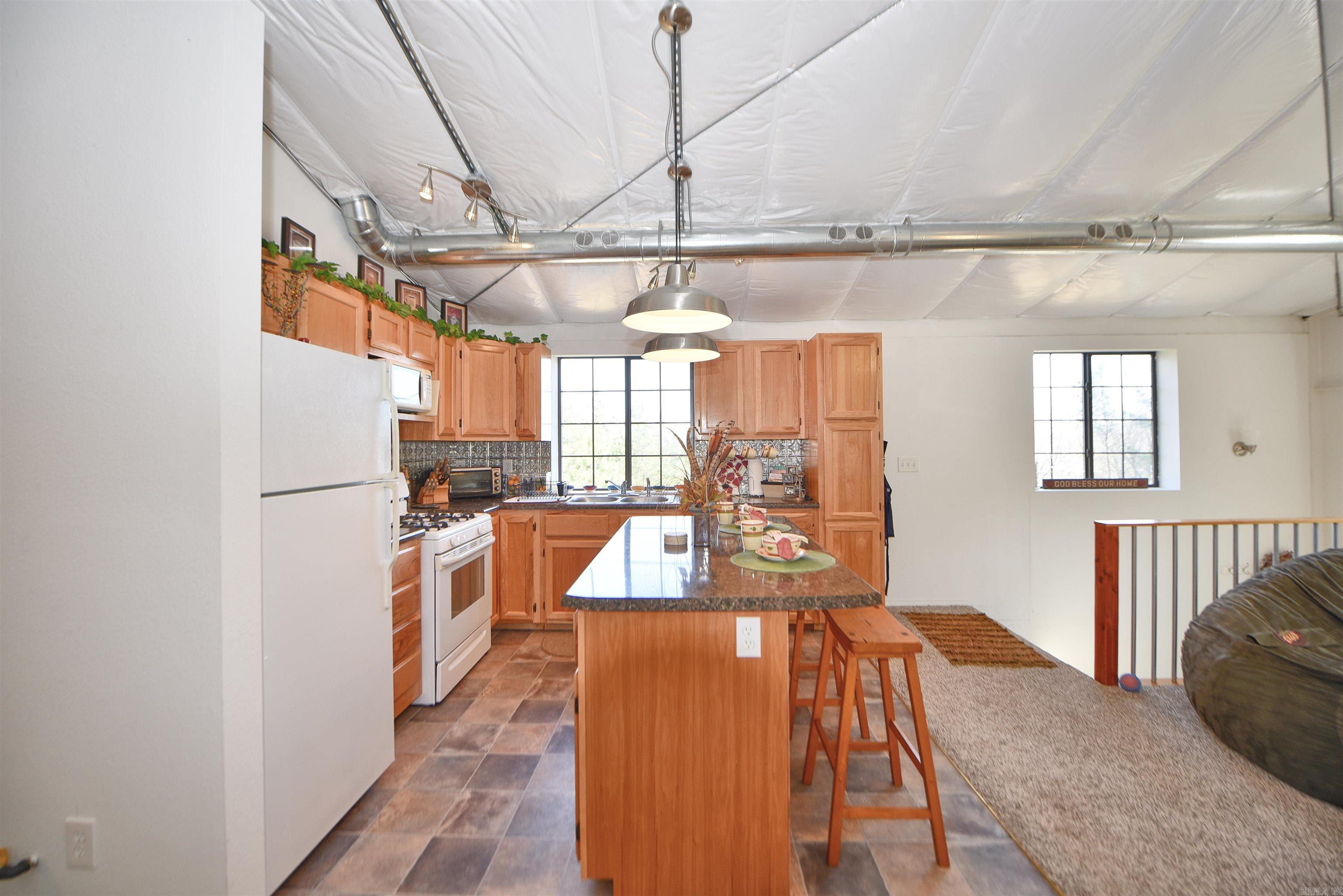 HOLLEY MOUNTAIN AIRPARK - Residential