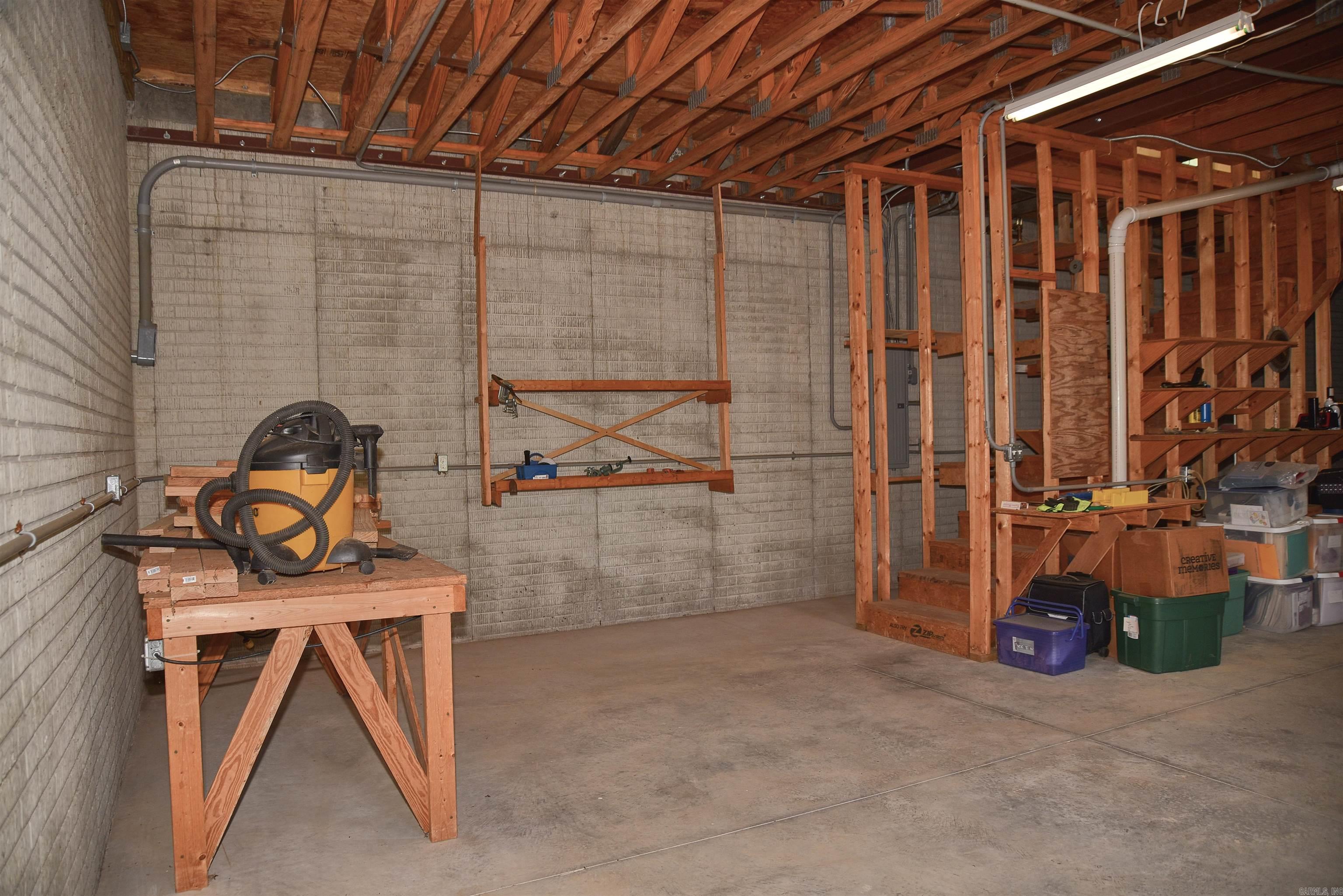 HOLLEY MOUNTAIN AIRPARK - Residential