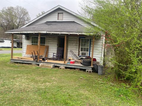 Photo of 1416 Cutler St Street, Arkadelphia, AR 71923 (MLS # 26009740)