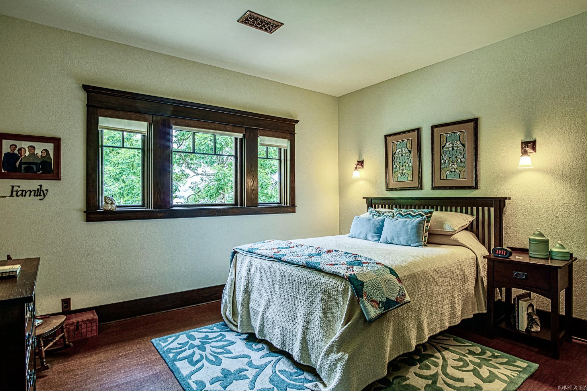 Guindola - Residential