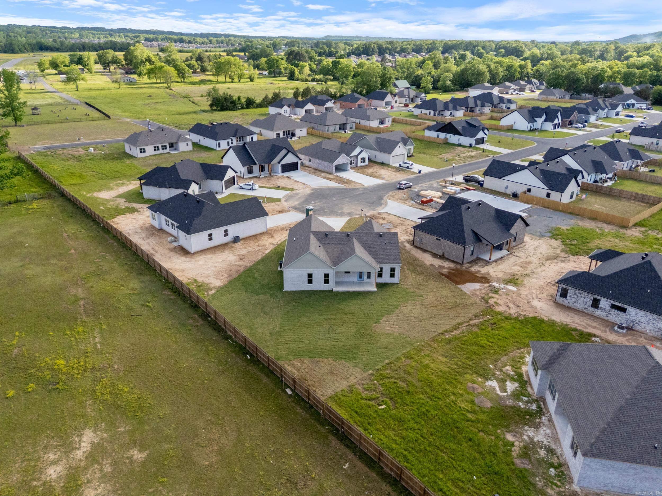 EAST MEADOW - Residential