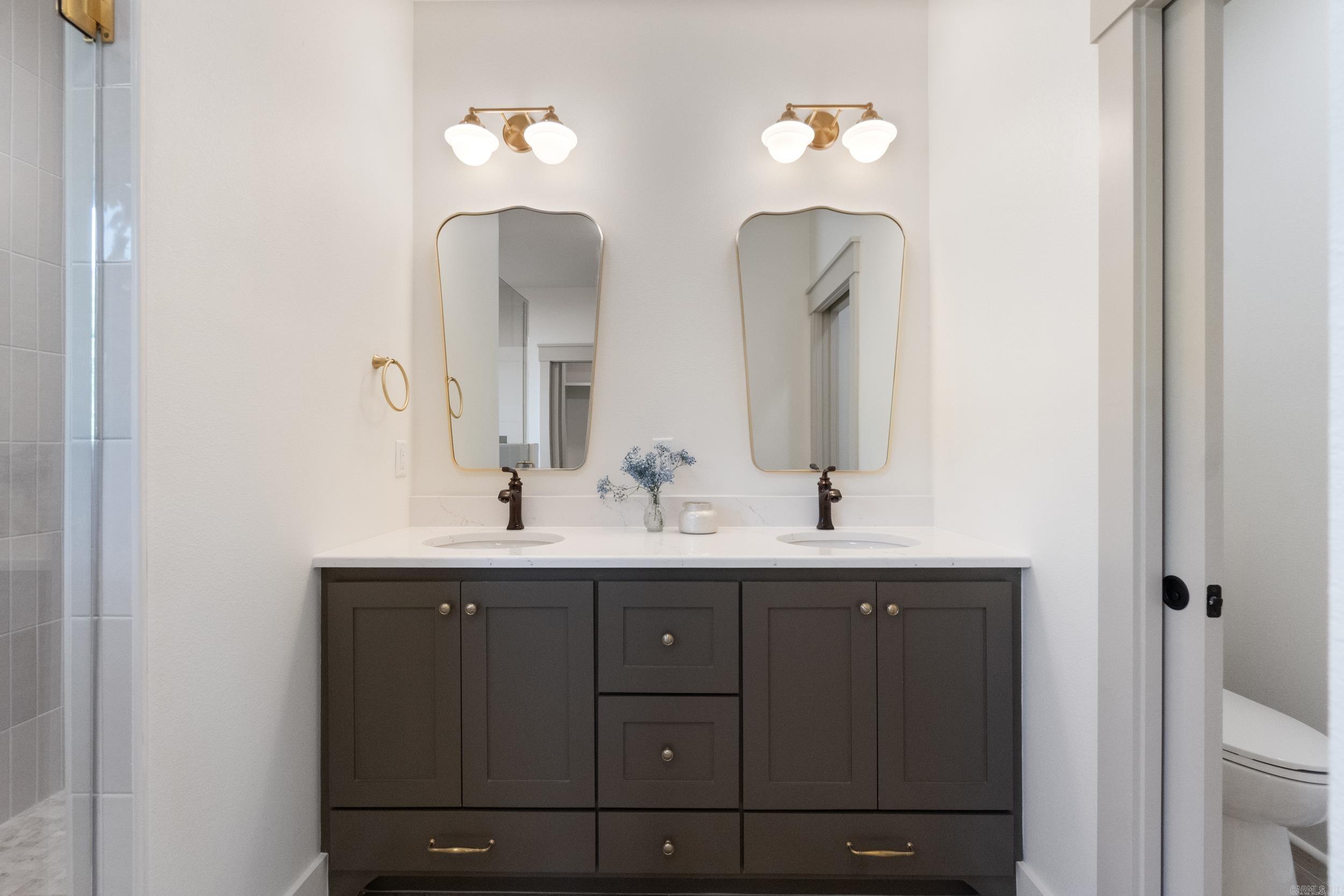 EAST MEADOW - Residential