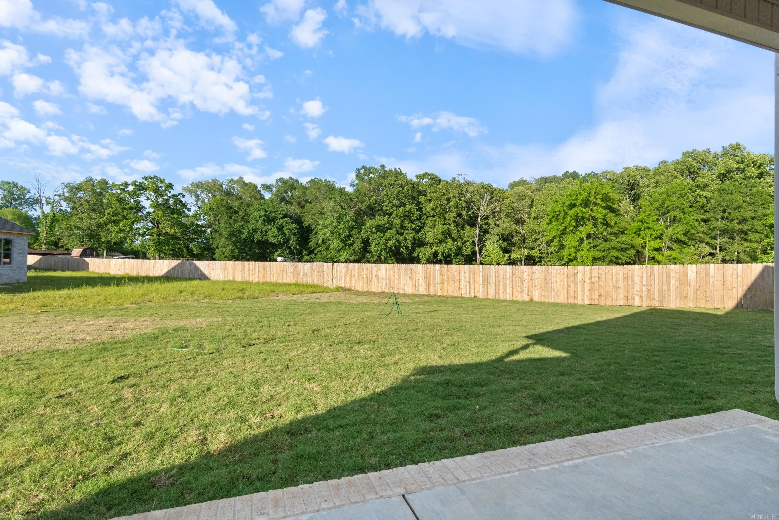 EAST MEADOW - Residential