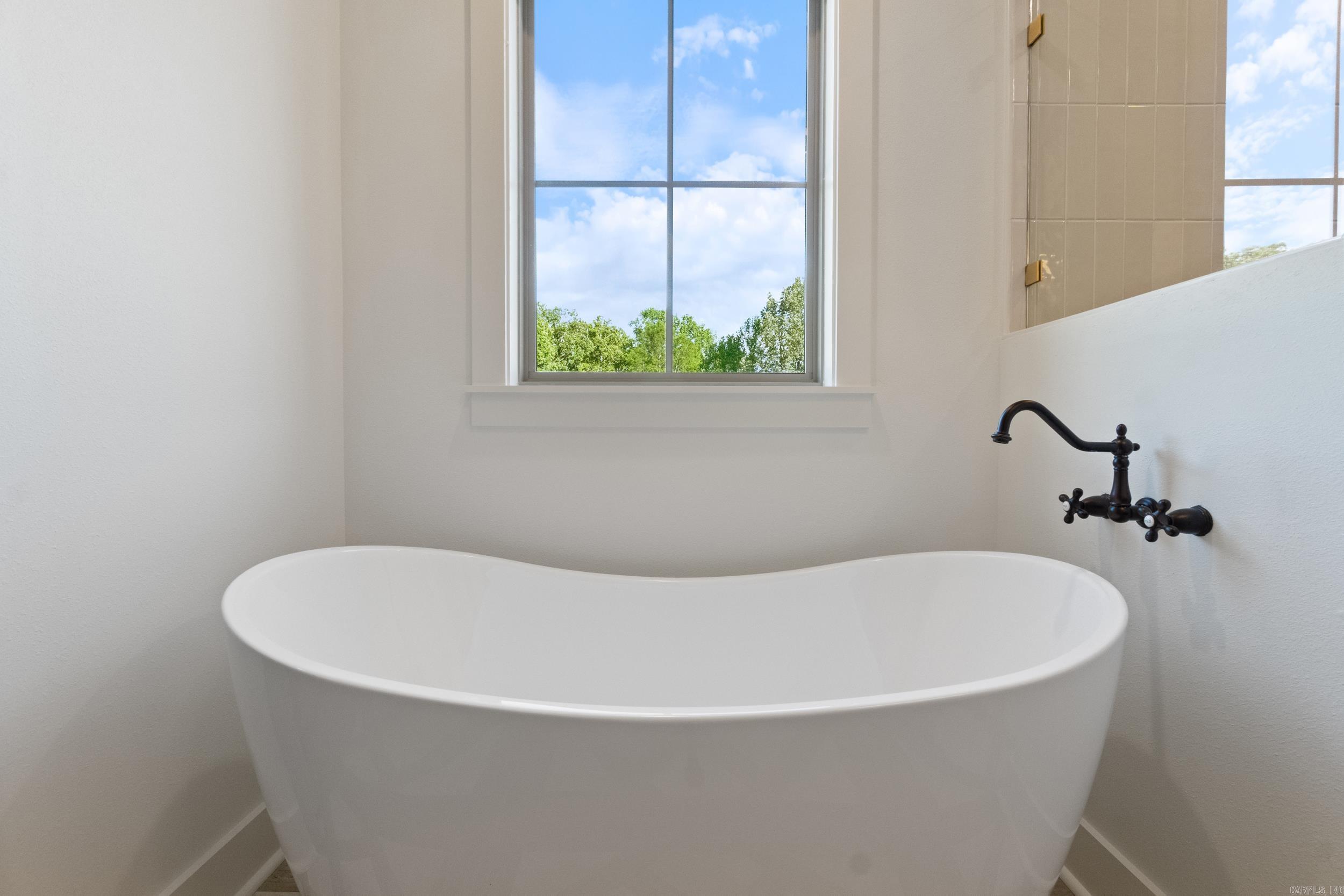 EAST MEADOW - Residential