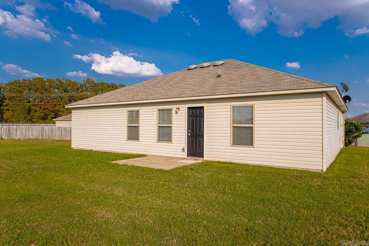 Faulkner Lake Crossing - Residential