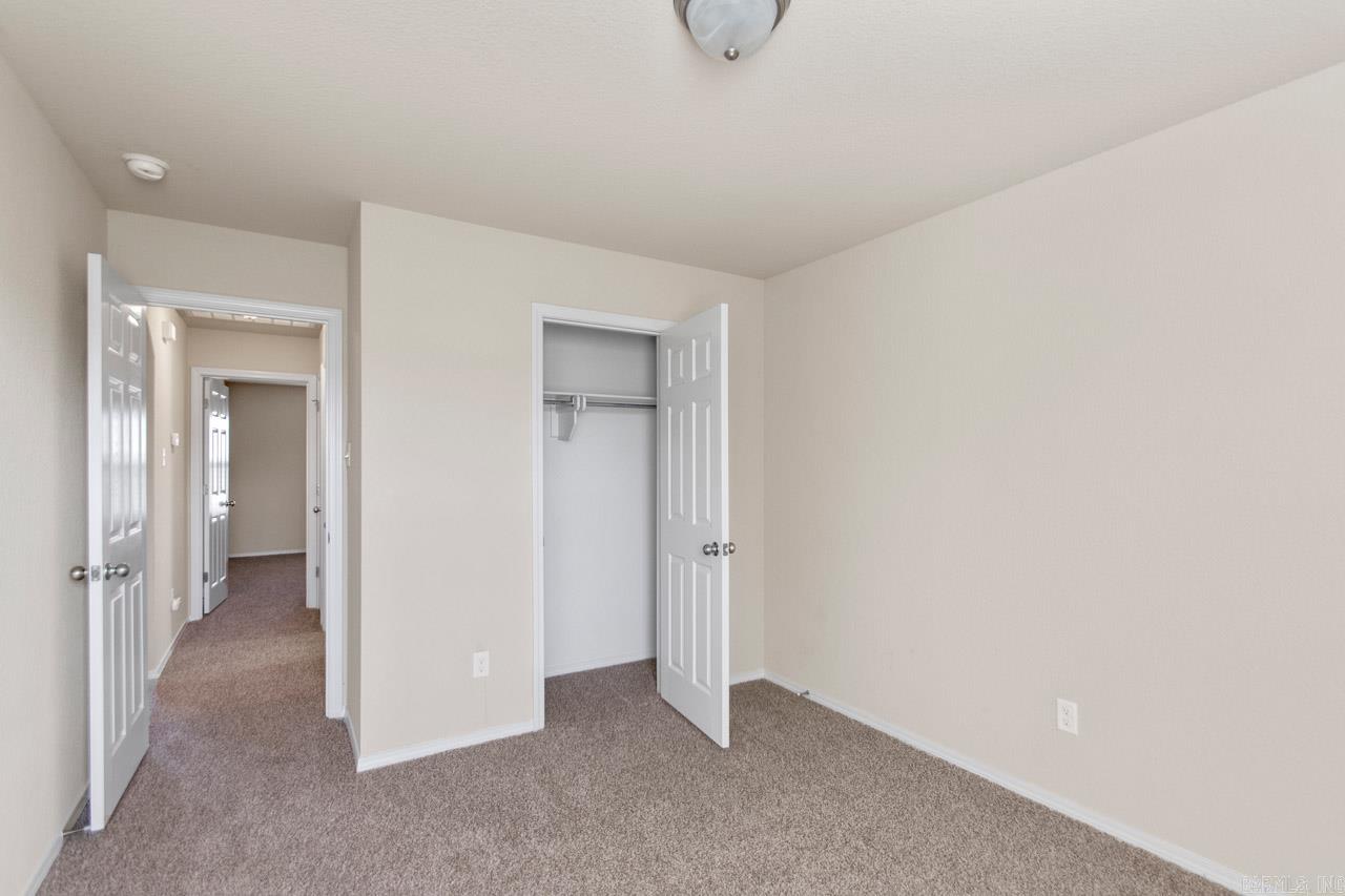 Faulkner Lake Crossing - Residential