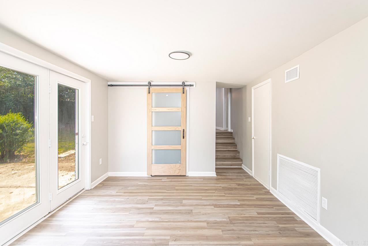 HILLSIDE - Residential