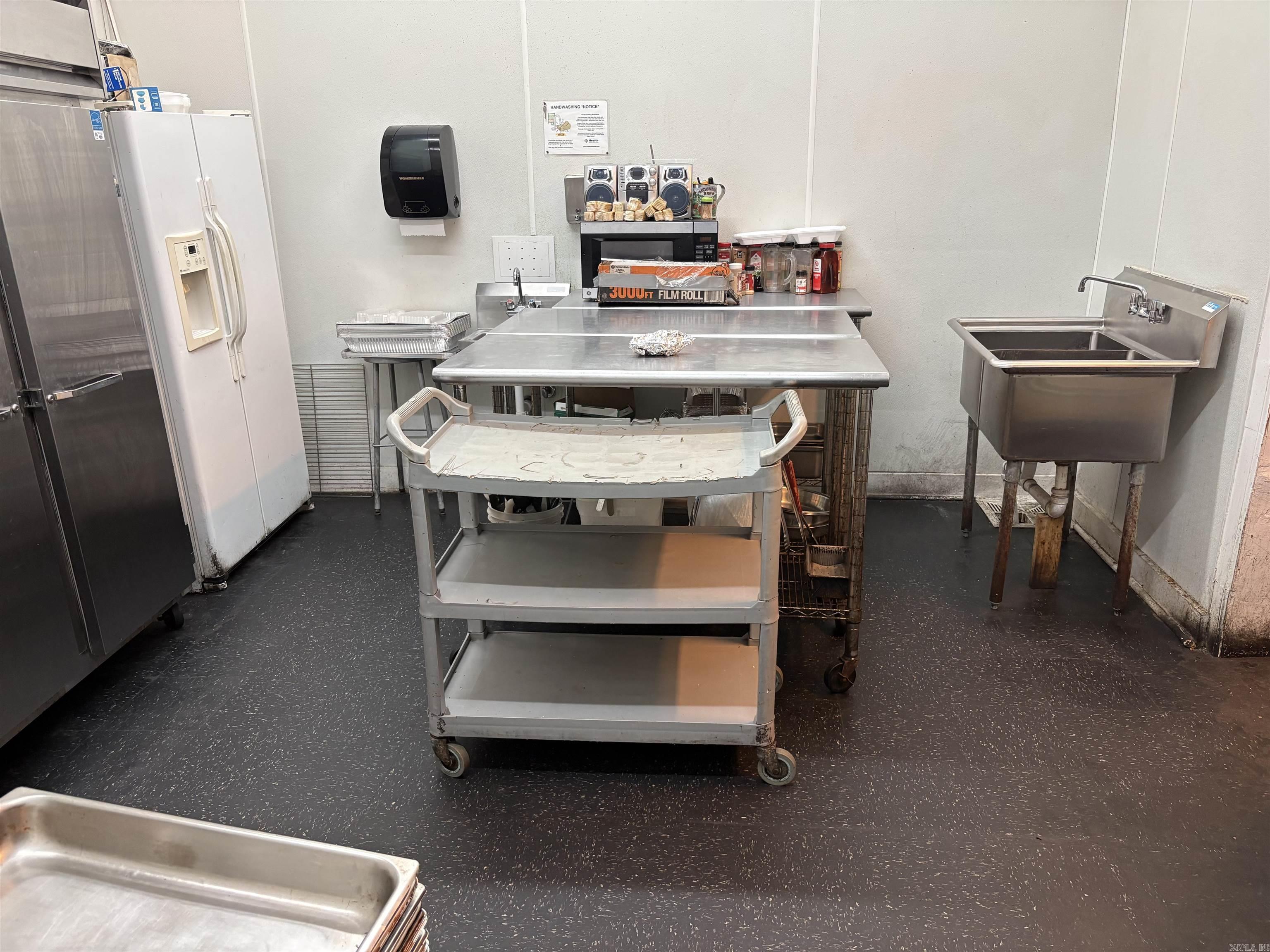 North Argenta - Commercial Sale